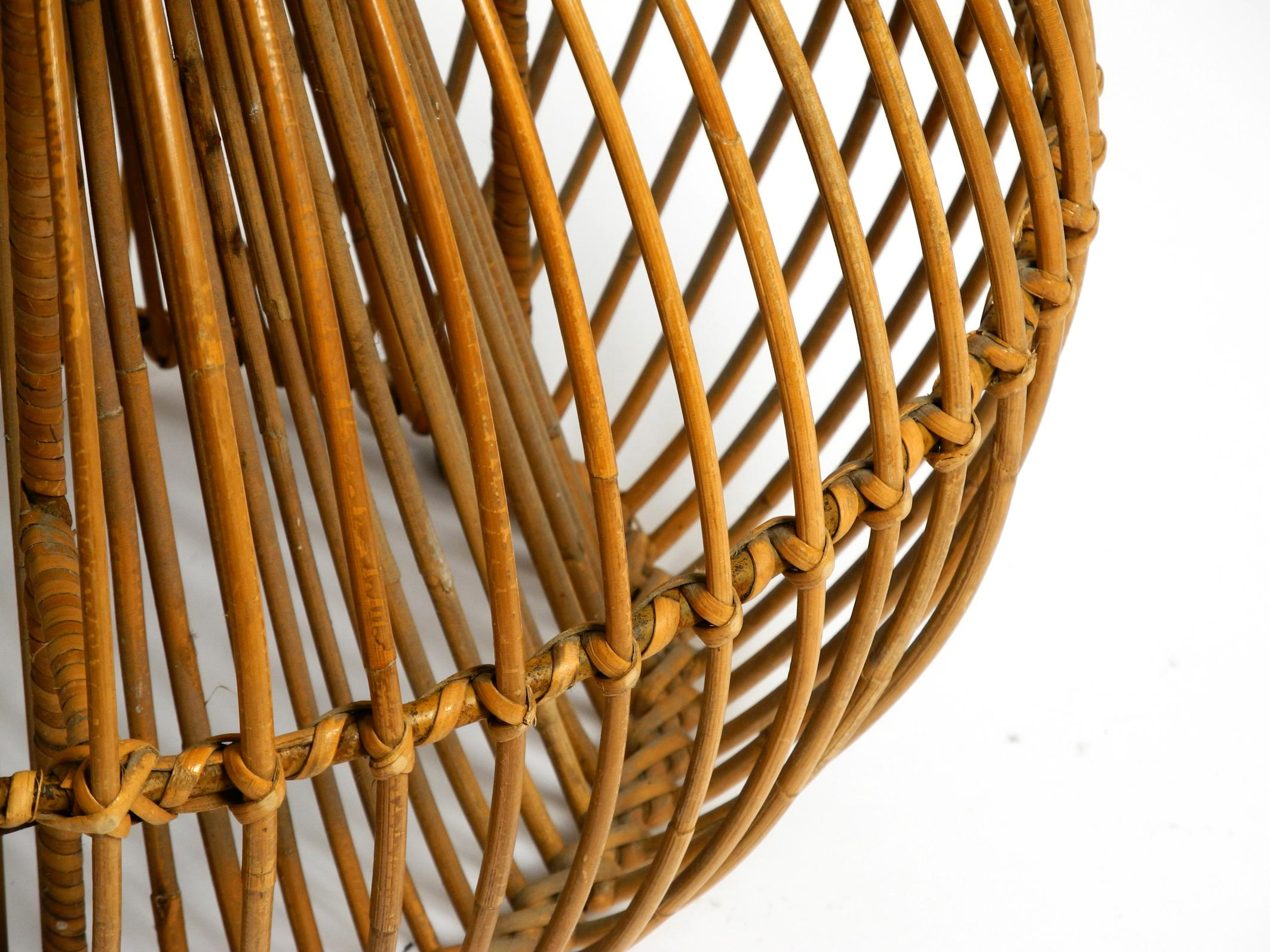 Beautiful extraordinary original 60s Italian bamboo rattan stool  For Sale 2