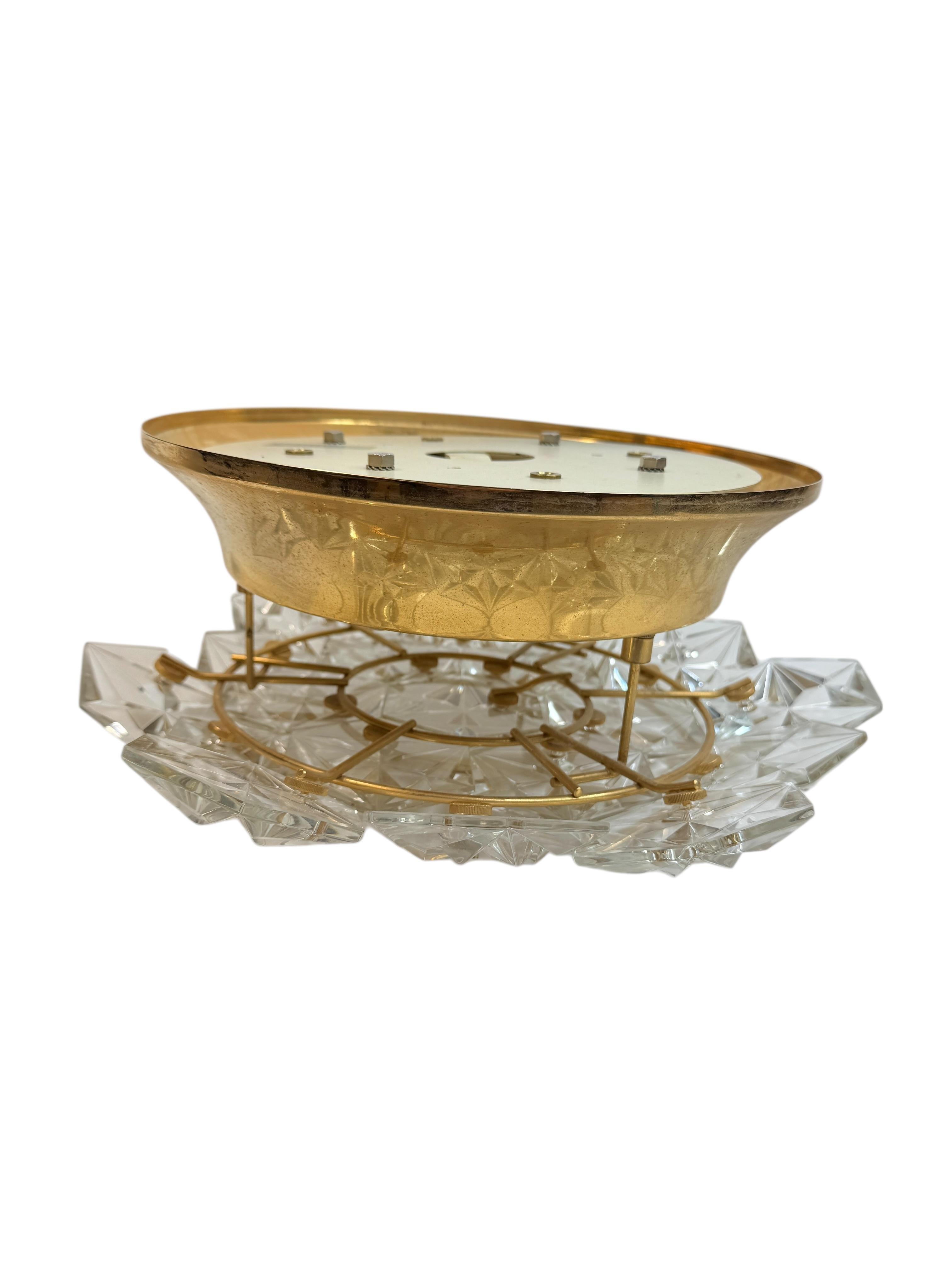 Magnifique lustre encastré à prisme en cristal facetté par Kinkeldey 1970 en vente 2