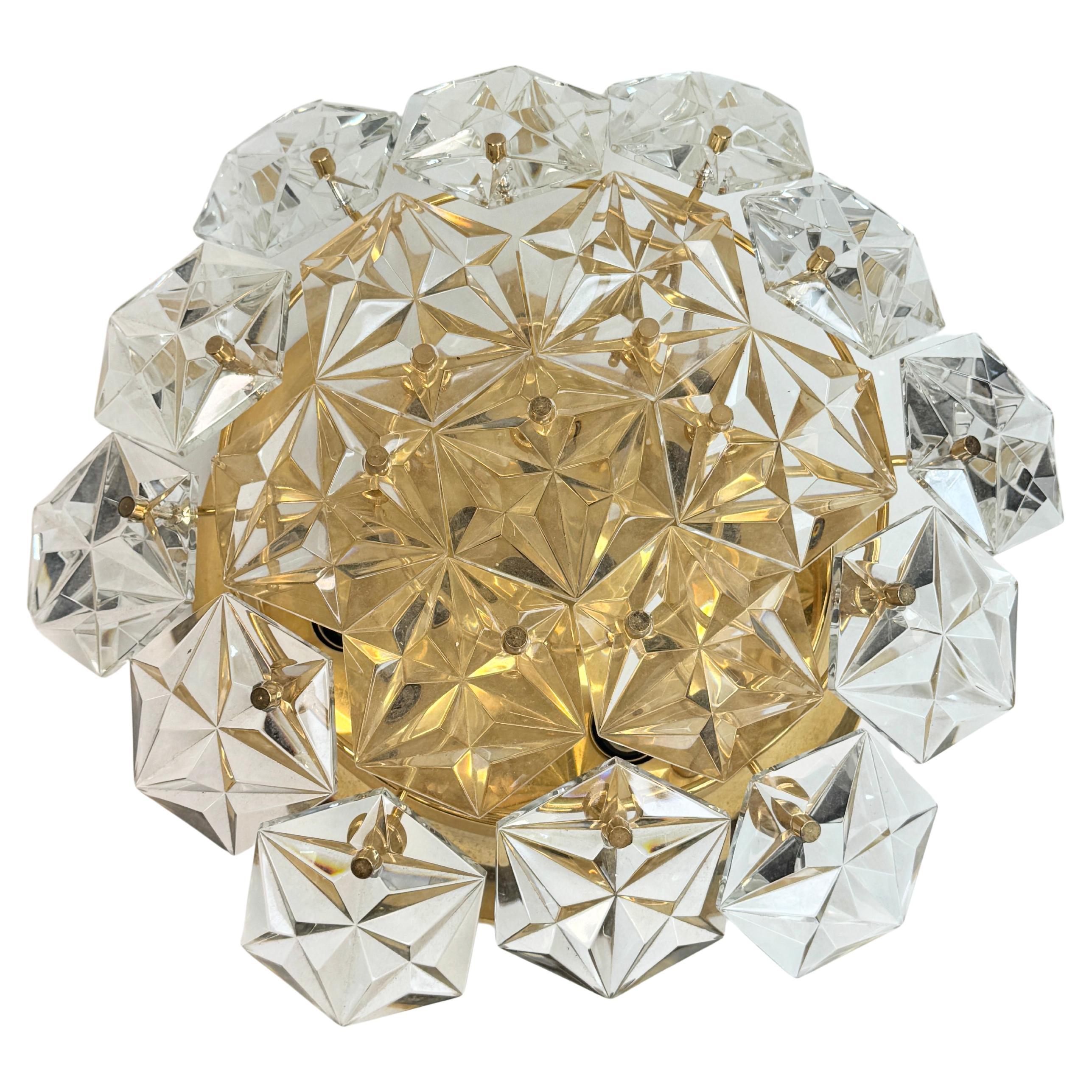 Magnifique lustre encastré à prisme en cristal facetté par Kinkeldey 1970 en vente