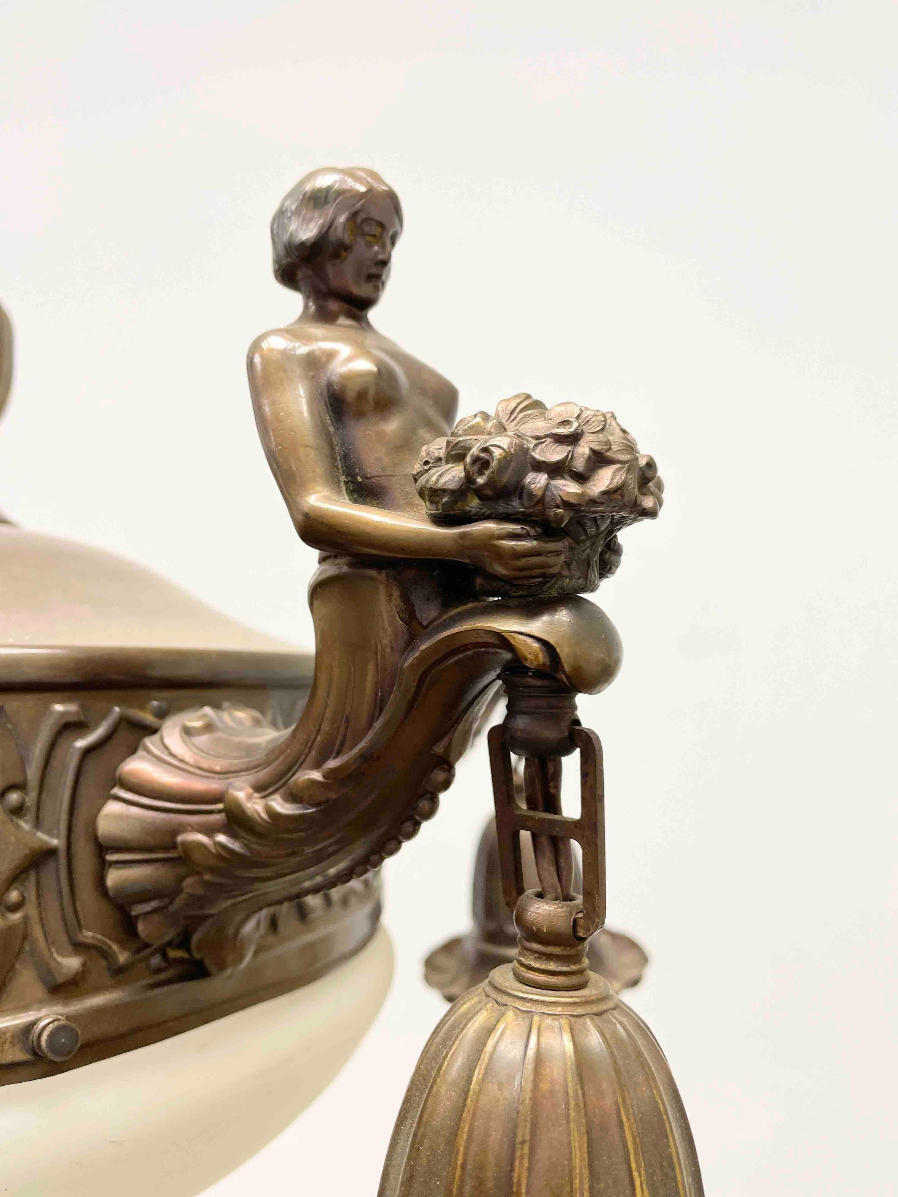 Beautiful Figural Bronze Art Nouveau Chandelier Antique Austria Vienna, 1910s For Sale 2