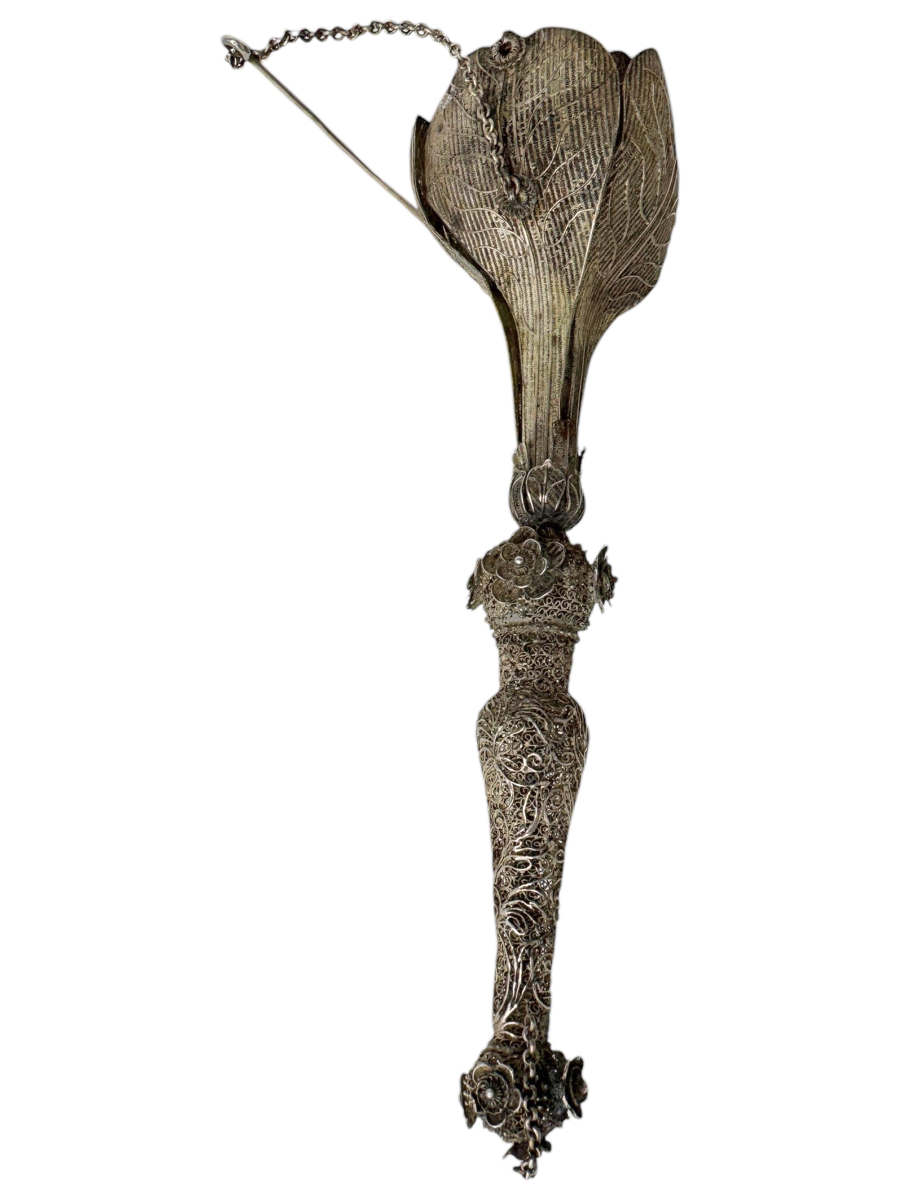 Dorato Bellissimo porta-bouquet in filigrana d'argento A.I.C. del XIX secolo in vendita