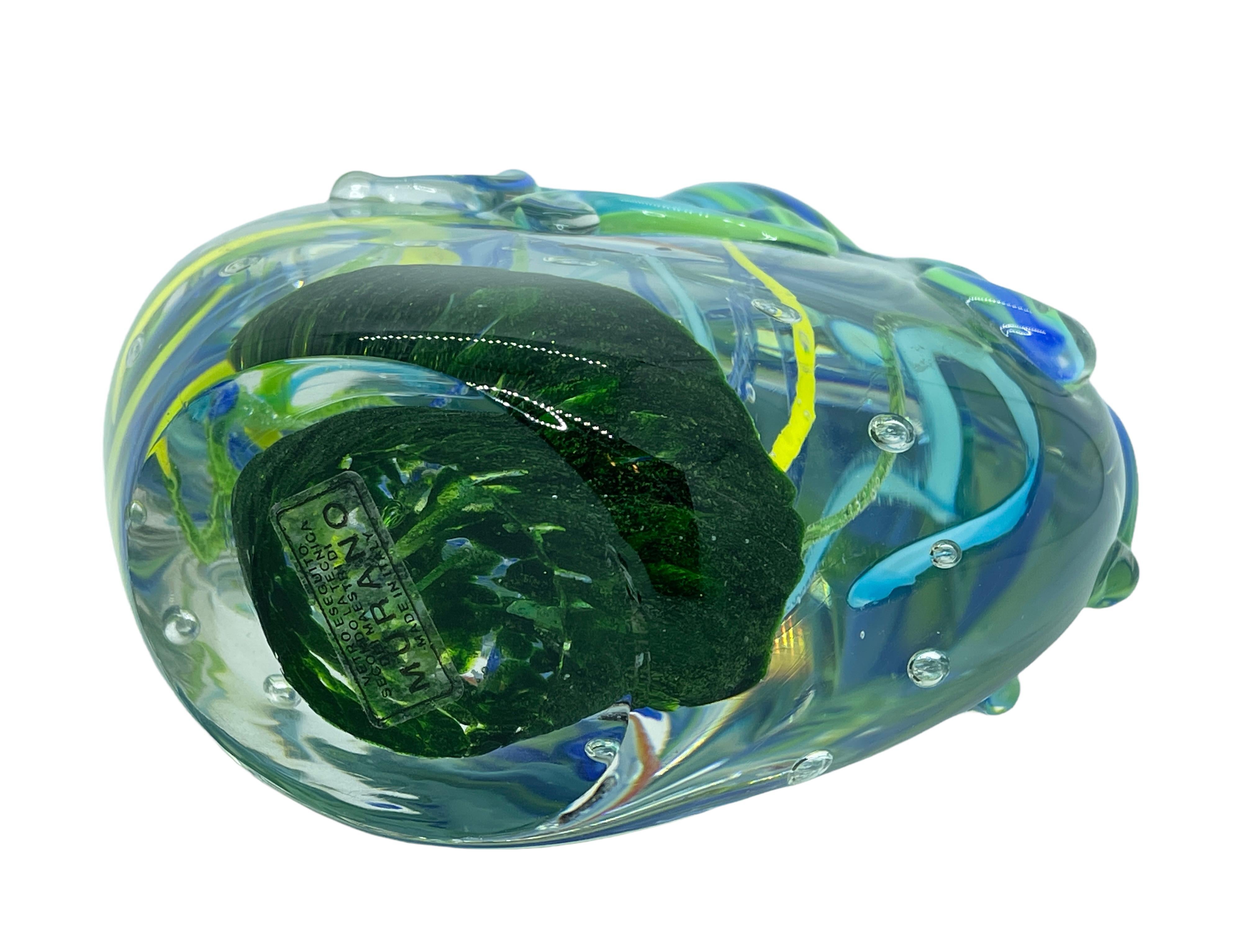 Late 20th Century Beautiful Fish Reef and Octopus Murano Italian Art Glass Aquarium Paperweight For Sale