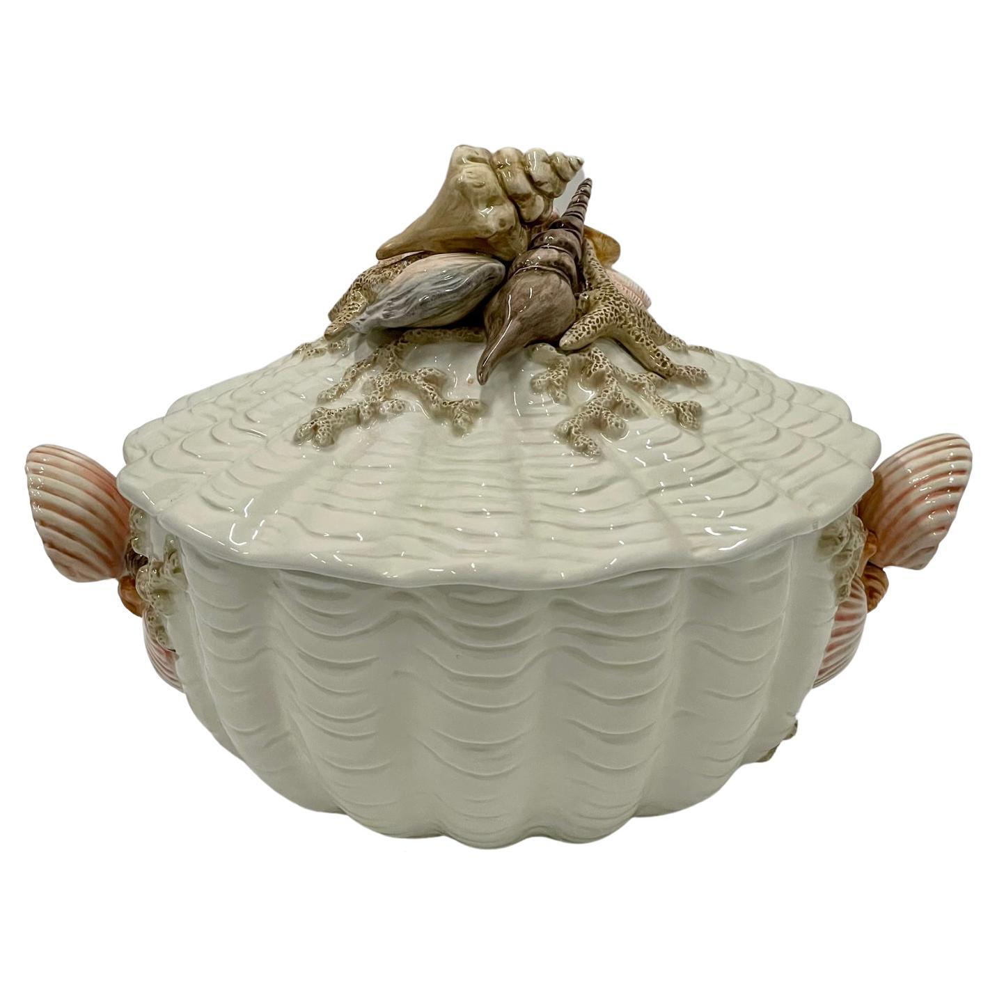 Beautiful Fitz & Floyd Tureen with Shell Decoration
