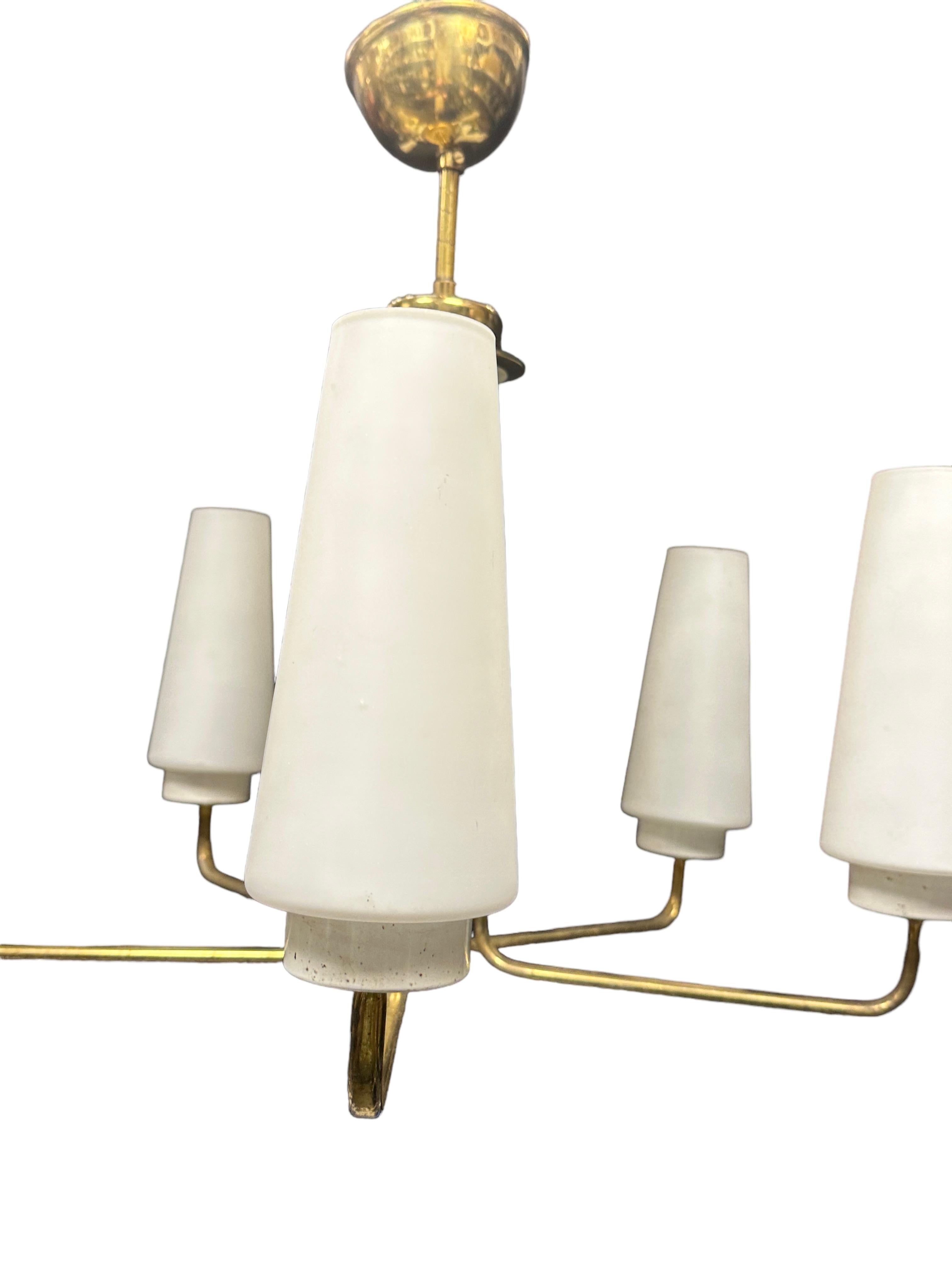 Beautiful Five Light Brass & Glass Stilnovo Chandelier Vintage Italy, 1950s In Good Condition In Nuernberg, DE