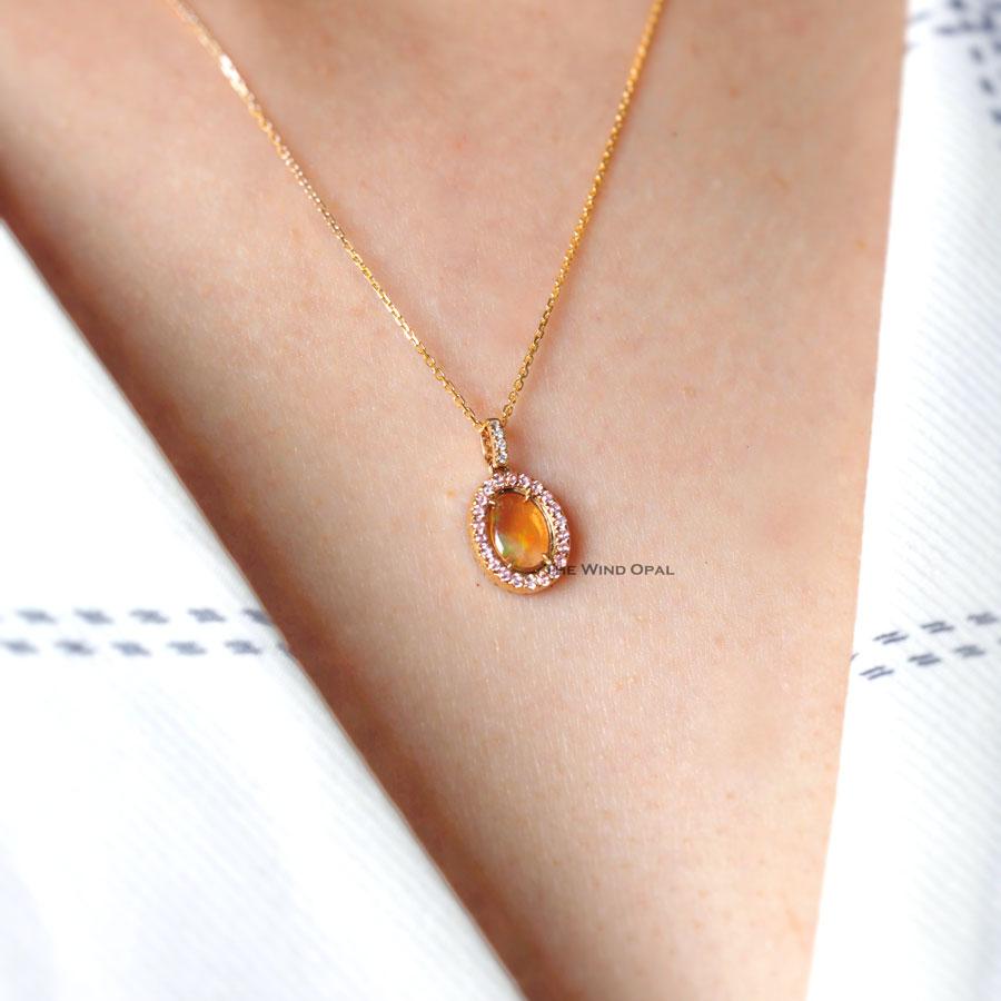 Brilliant Cut Beautiful Flame Two Side Mexican Fire Opal, Diamond Necklace 18K Yellow Gold For Sale