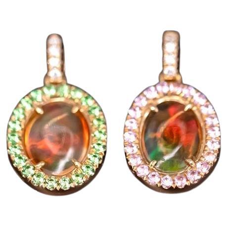 Magnifique collier en or jaune 18 carats avec opale de feu mexicaine deux côtés et diamants