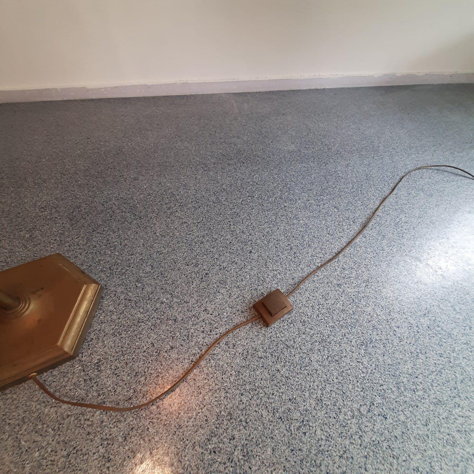 Beautiful floor lamp from the Amsterdamse School era For Sale 6