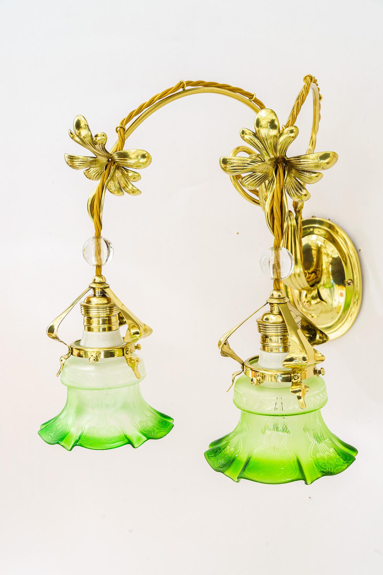 Autrichien Magnifique applique murale à double éclairage floral viennoise vers 1908 en vente