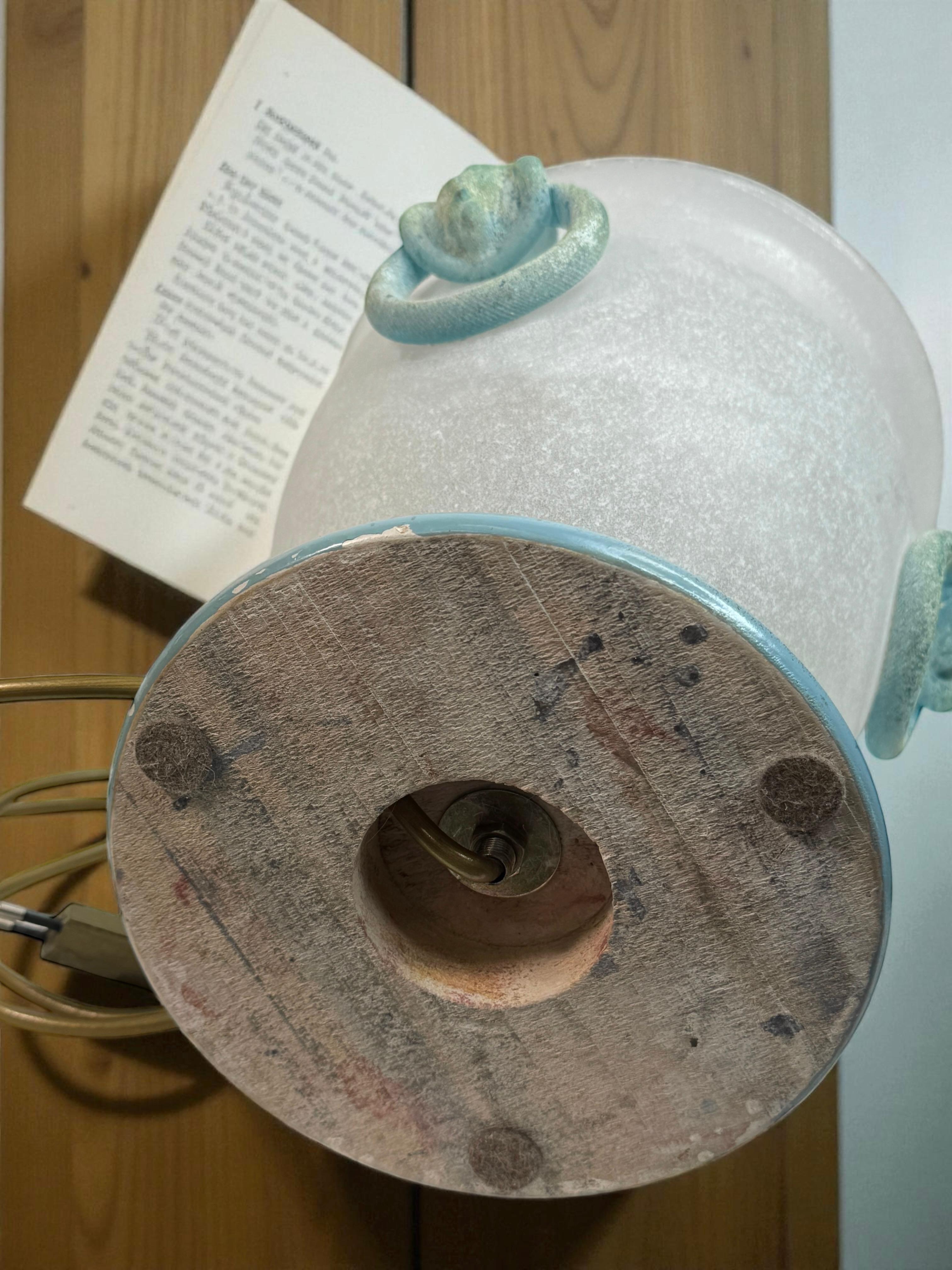 Bellissima lampada da tavolo in vetro di Murano Scavo in stile Florentine, Italia, anni '80 in vendita 3