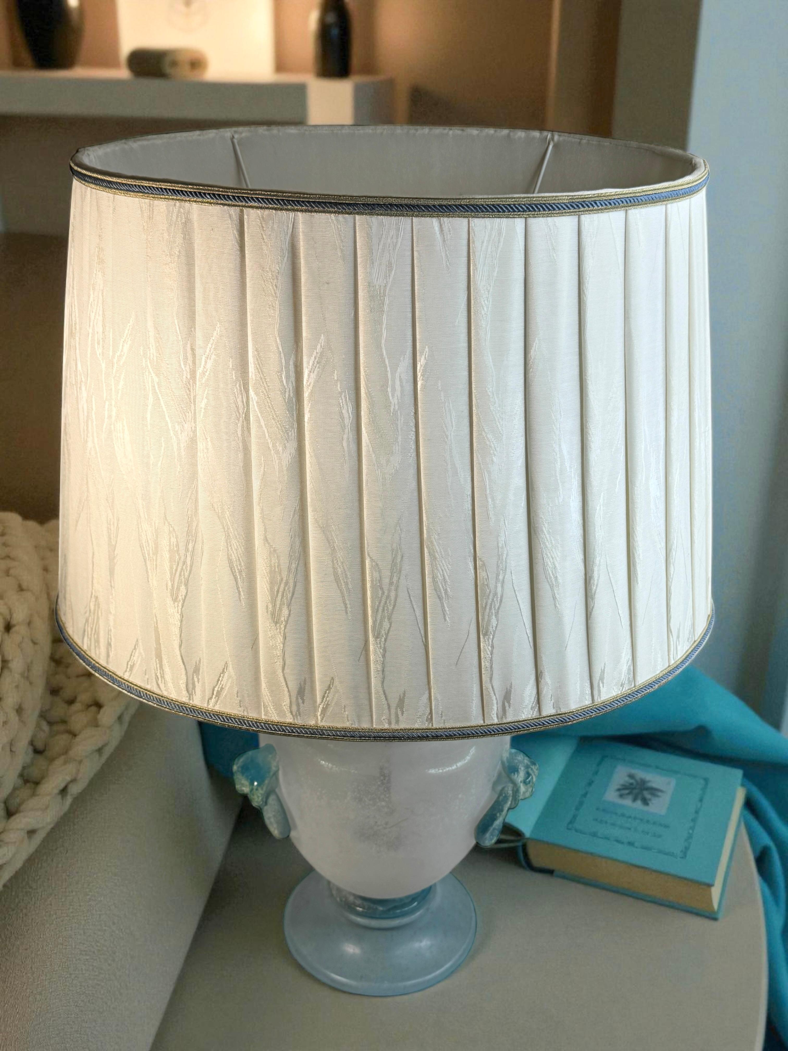 Bellissima lampada da tavolo in vetro di Murano Scavo in stile Florentine, Italia, anni '80 in vendita 6