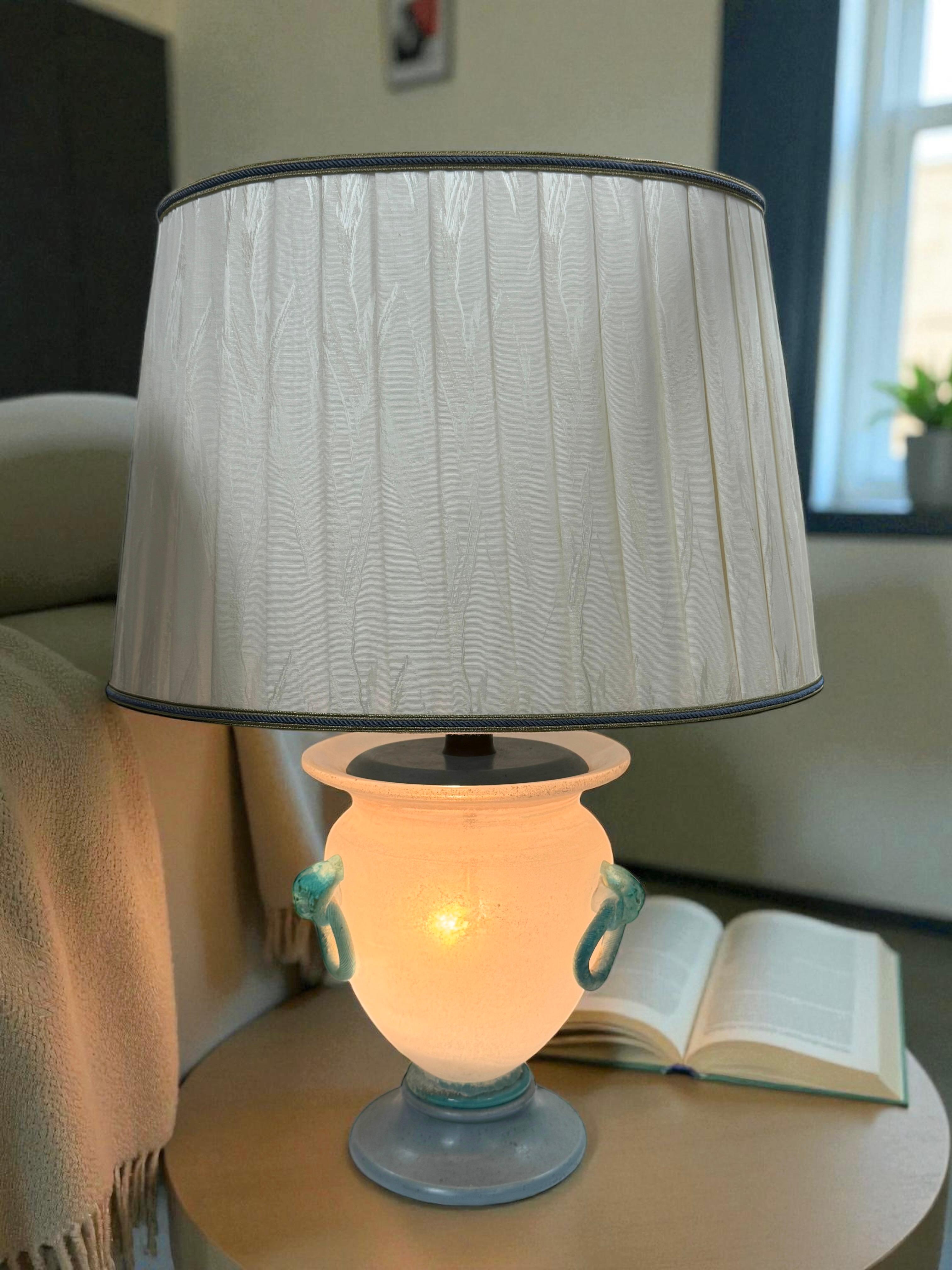 Bellissima lampada da tavolo in vetro di Murano Scavo in stile Florentine, Italia, anni '80 in vendita 8