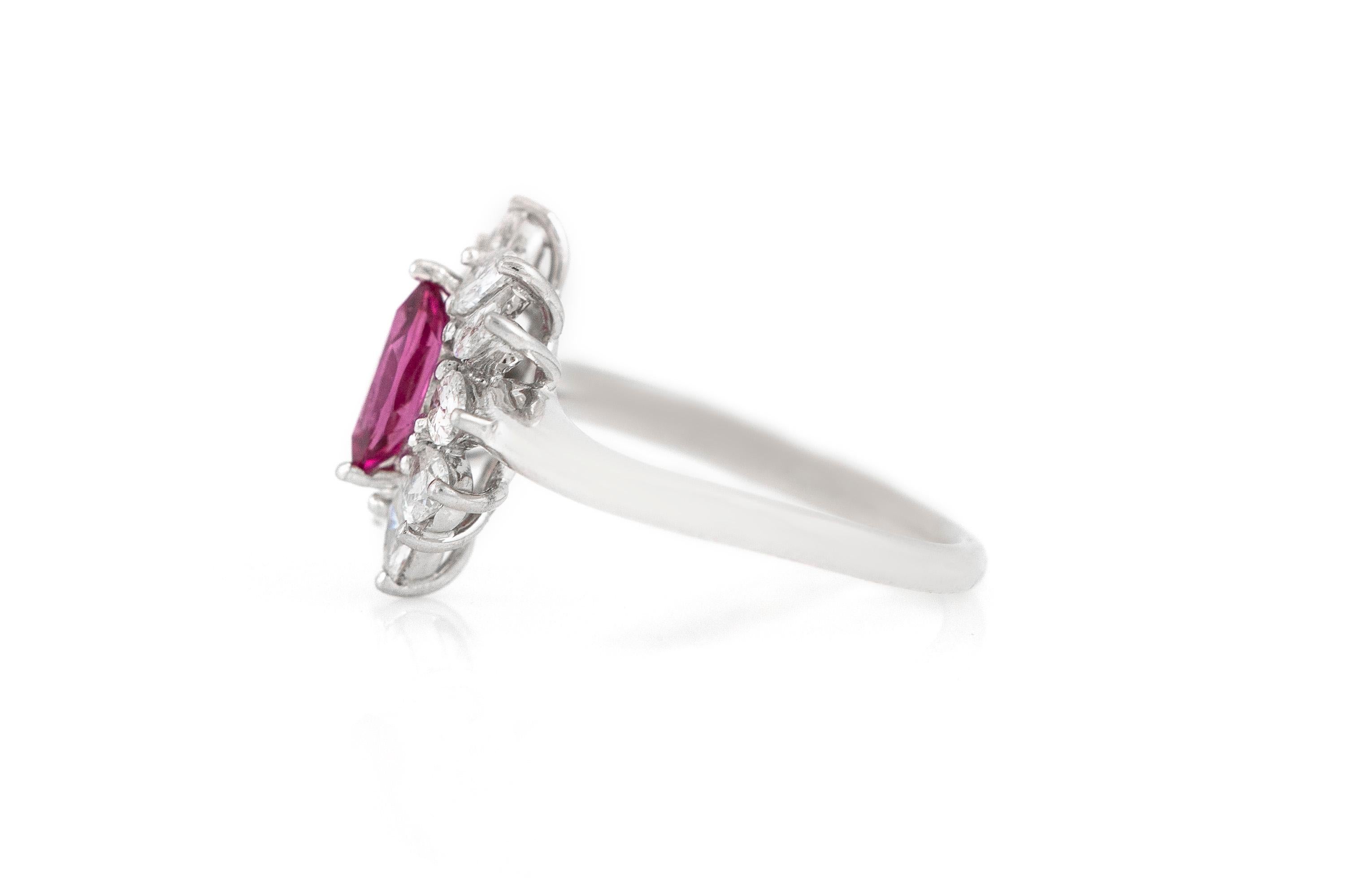 Women's 1.32 Carat Pink Sapphire 1.15 Carat Diamond Ring For Sale
