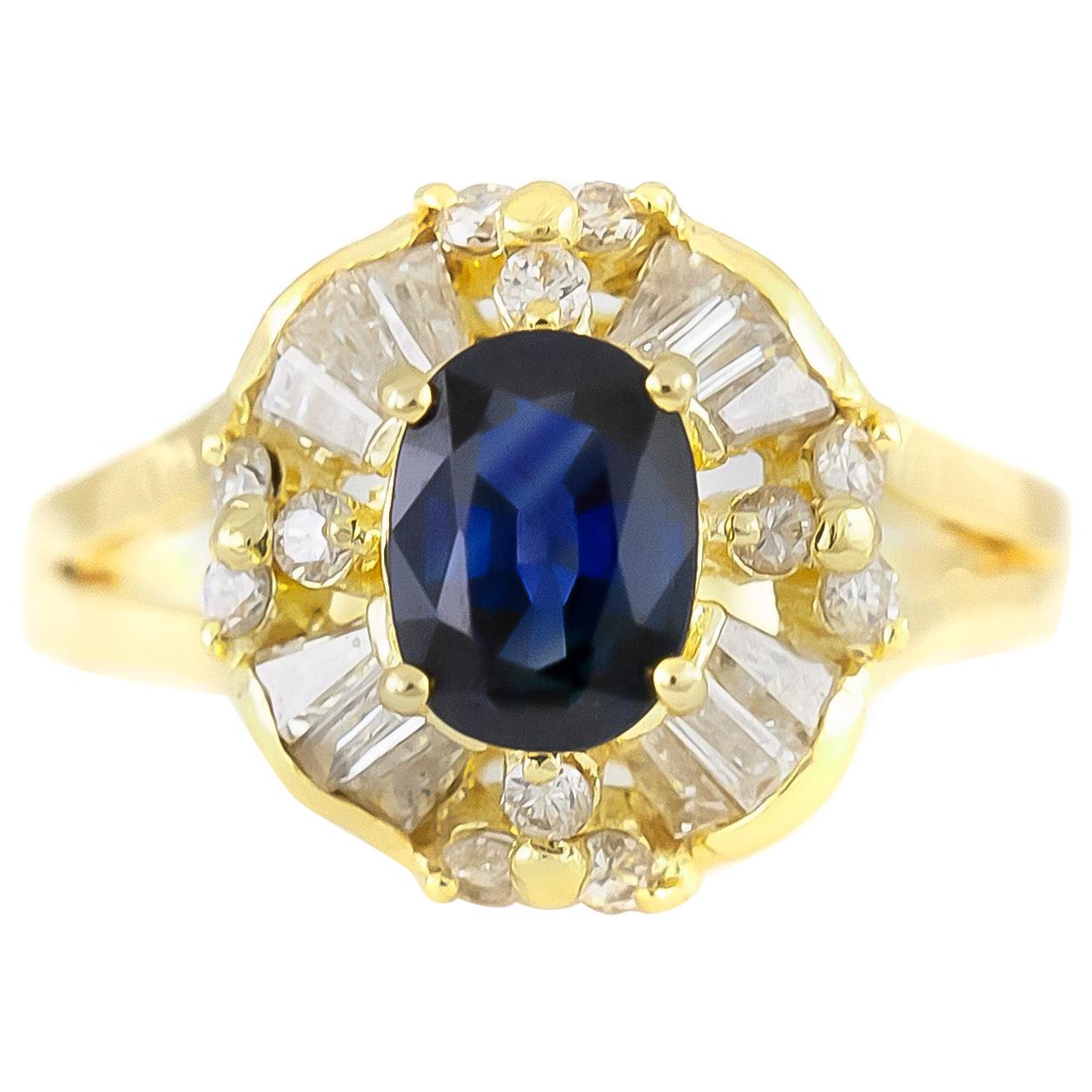 Schöner Ring mit wunderschöner Blumenfassung mit Baguette und runden Diamanten