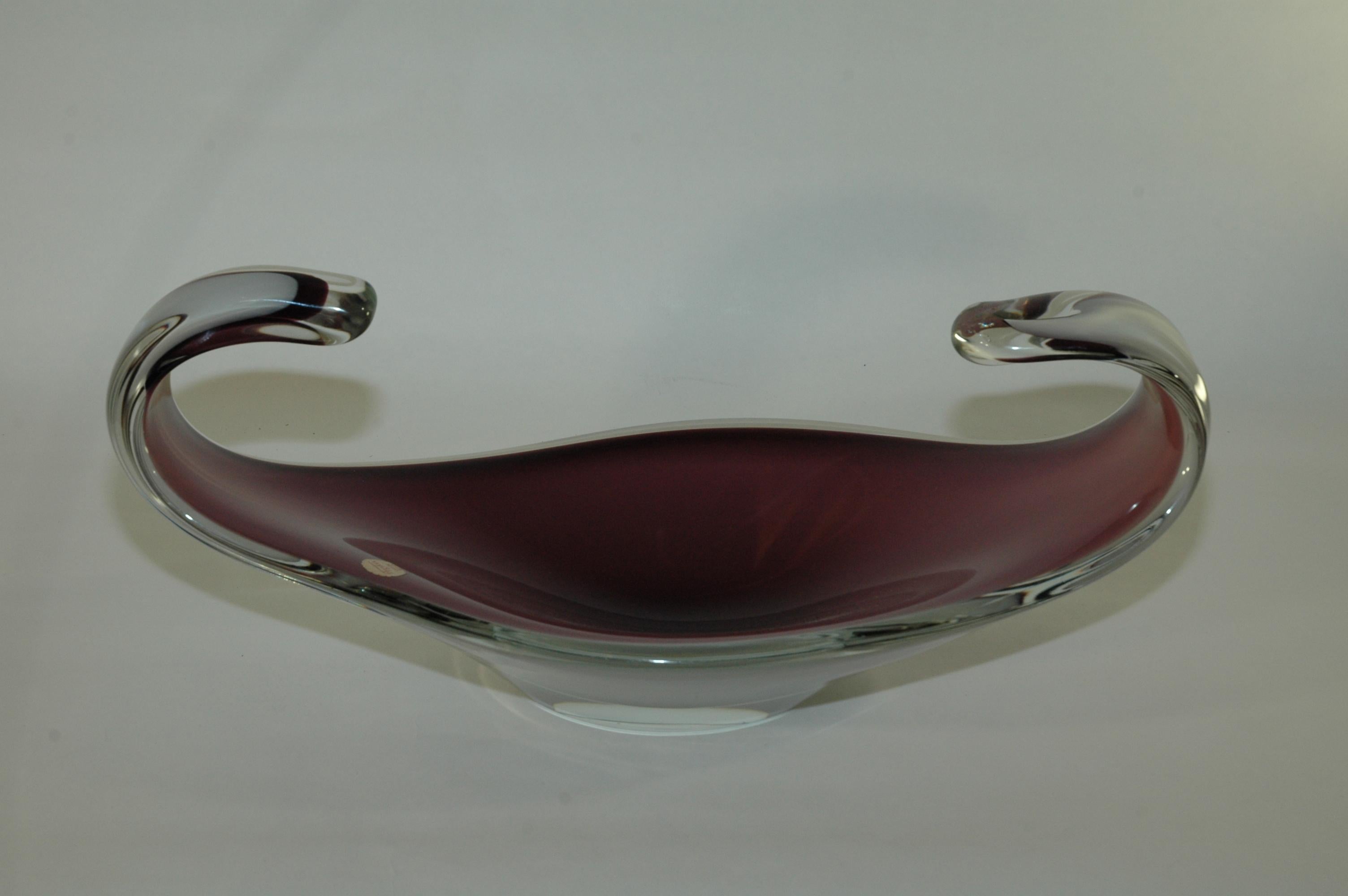 Swedish Beautiful Flygsfors Coquille purple bowl For Sale