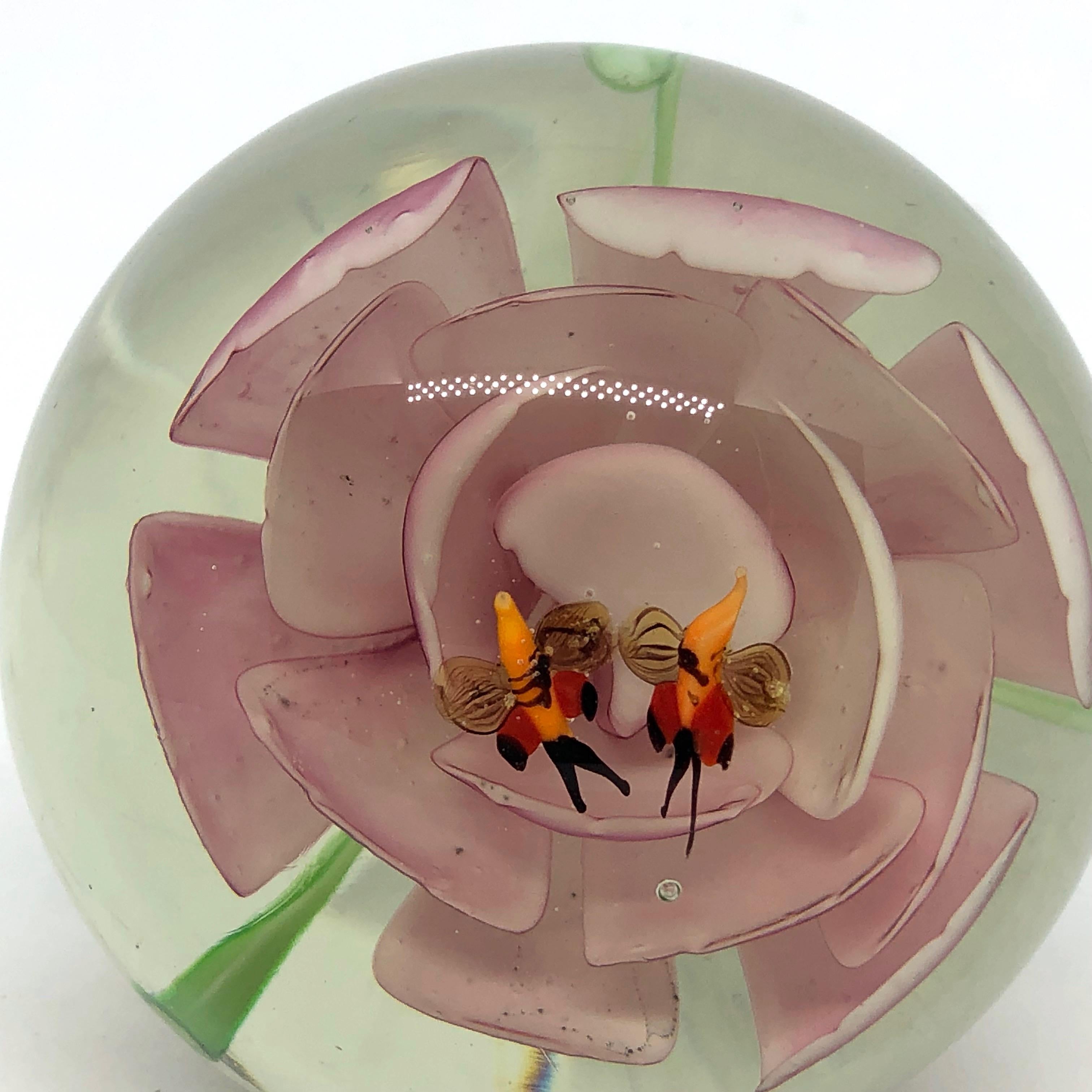 Beautiful Flying Bees Murano Glass Paperweight Mid-Century Modern Italy 3