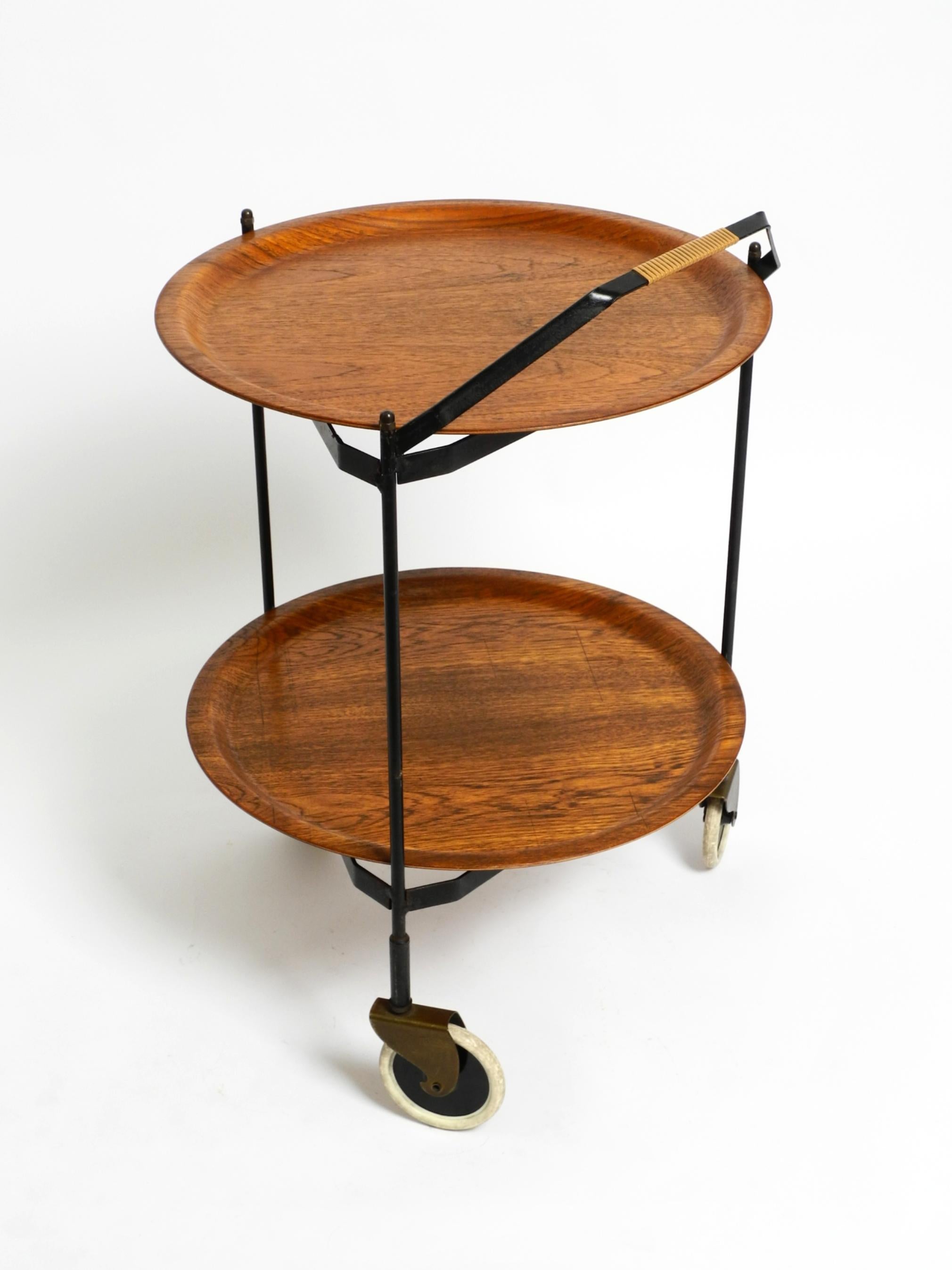 Beautiful folding Mid Century serving trolley with removable teak pagwood trays For Sale 10