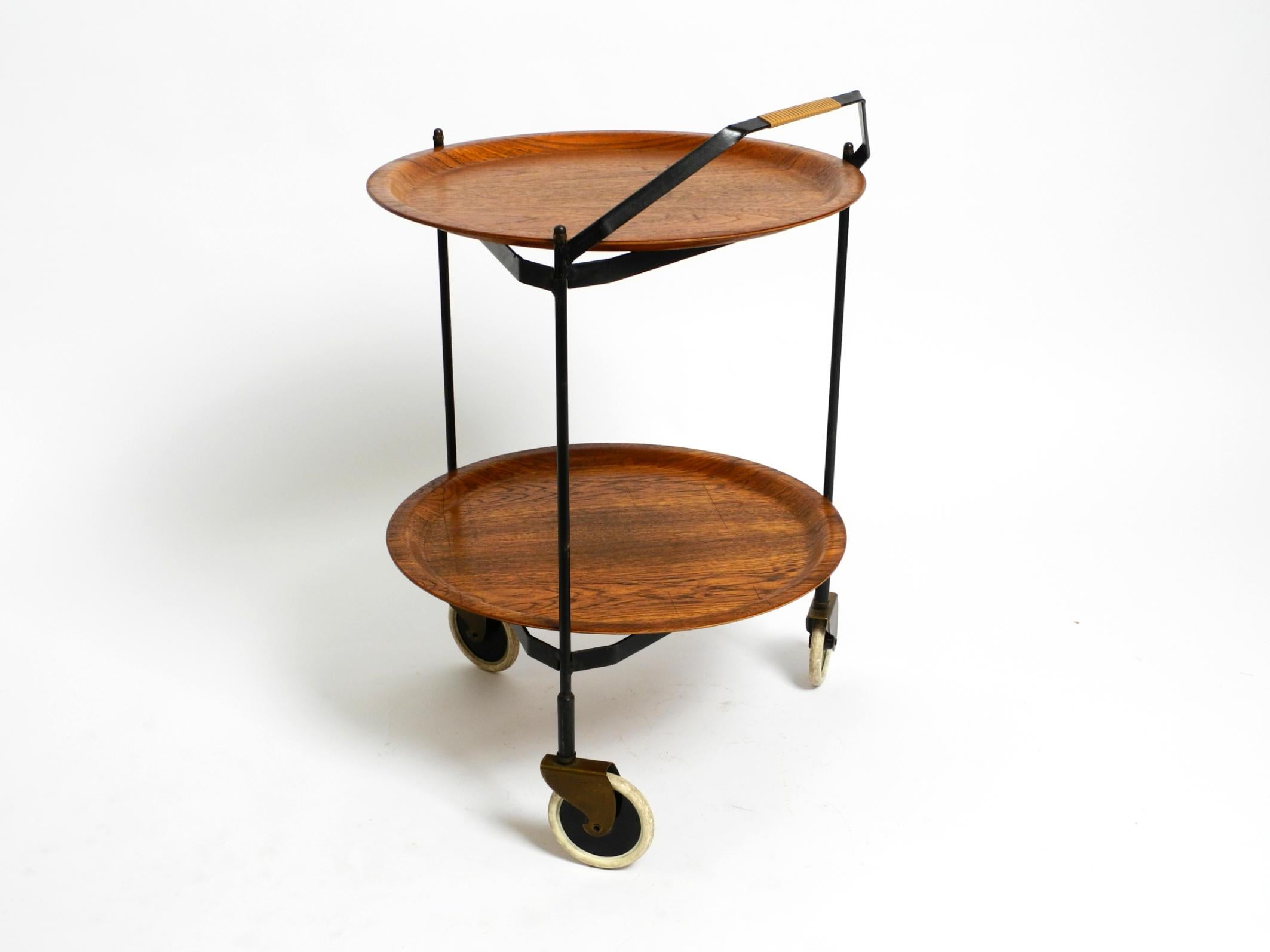 Beautiful folding Mid Century serving trolley with removable teak pagwood trays For Sale 11