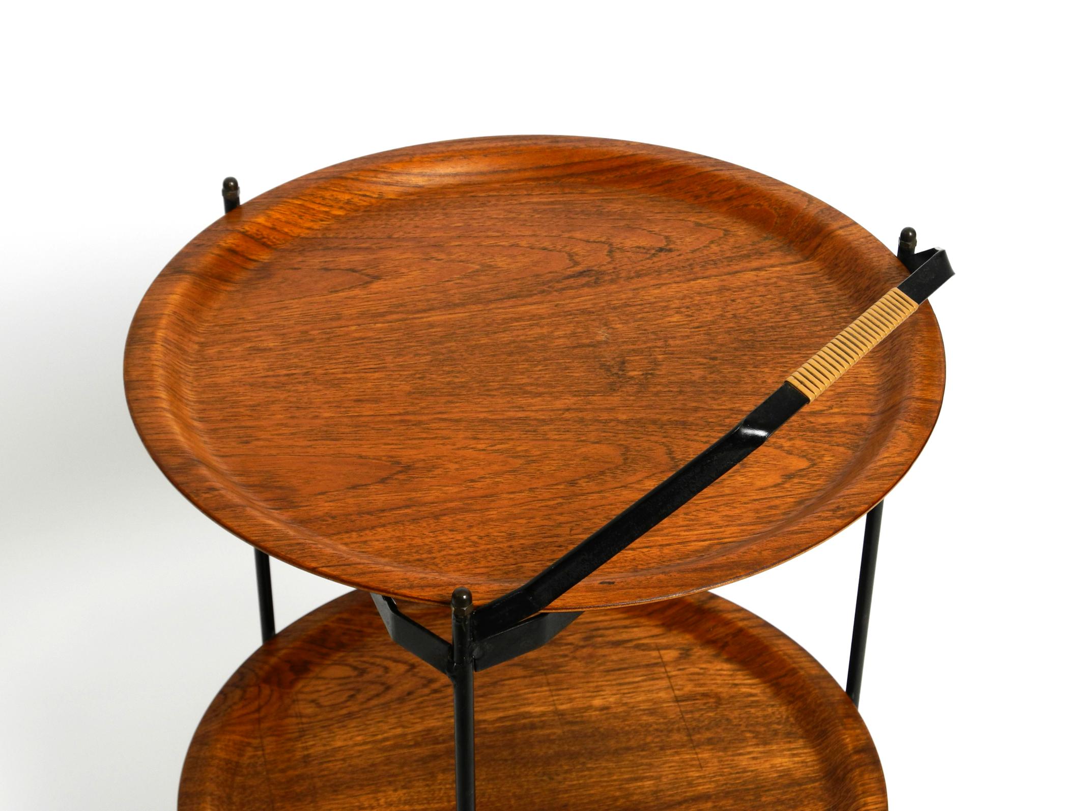 Mid-20th Century Beautiful folding Mid Century serving trolley with removable teak pagwood trays For Sale