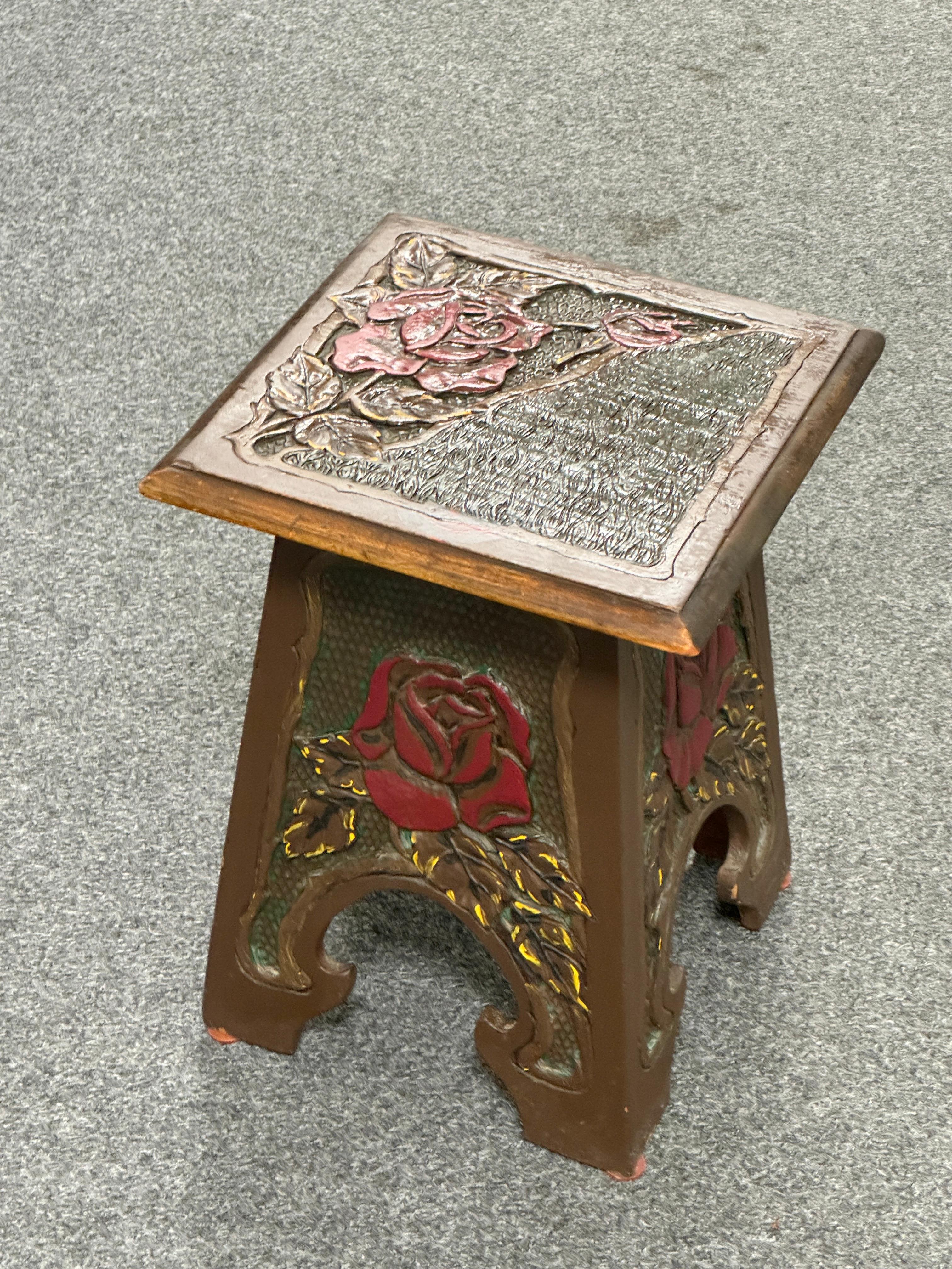 Beautiful Folk Art Wood Carved Chair Foot Rest Stool, Vintage German 1920s For Sale 10