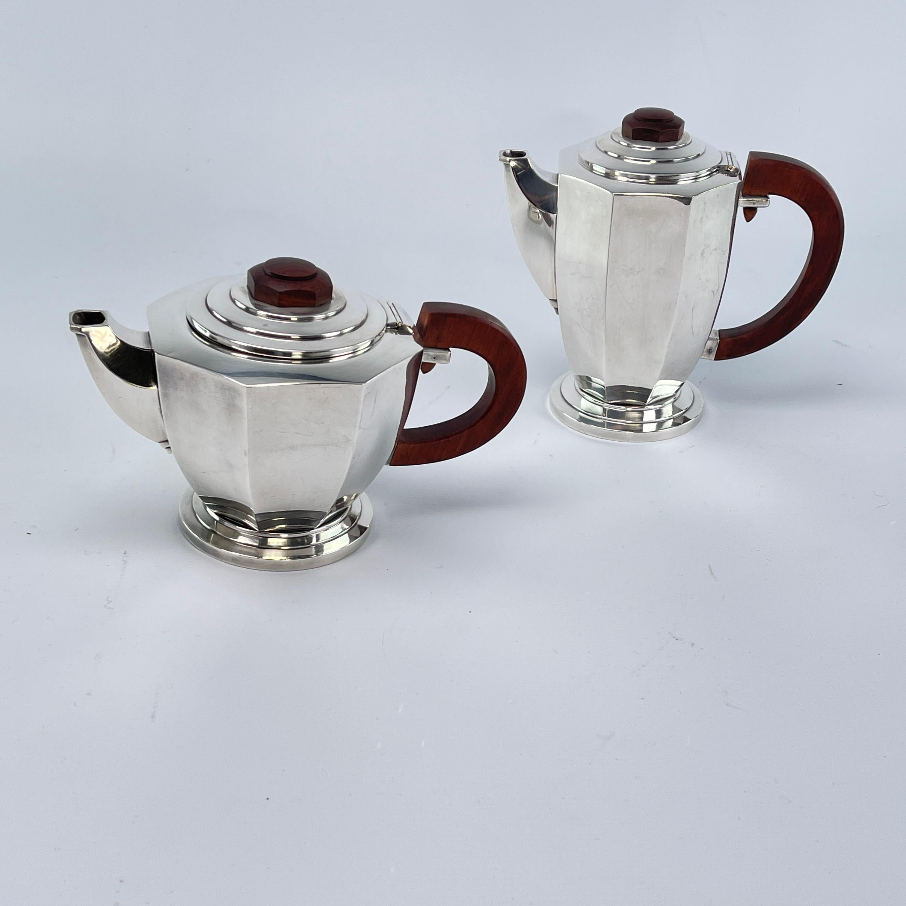 beautiful four-piece set ART DECO coffee service silver-plated tea service, 1920 In Good Condition For Sale In Saarburg, RP