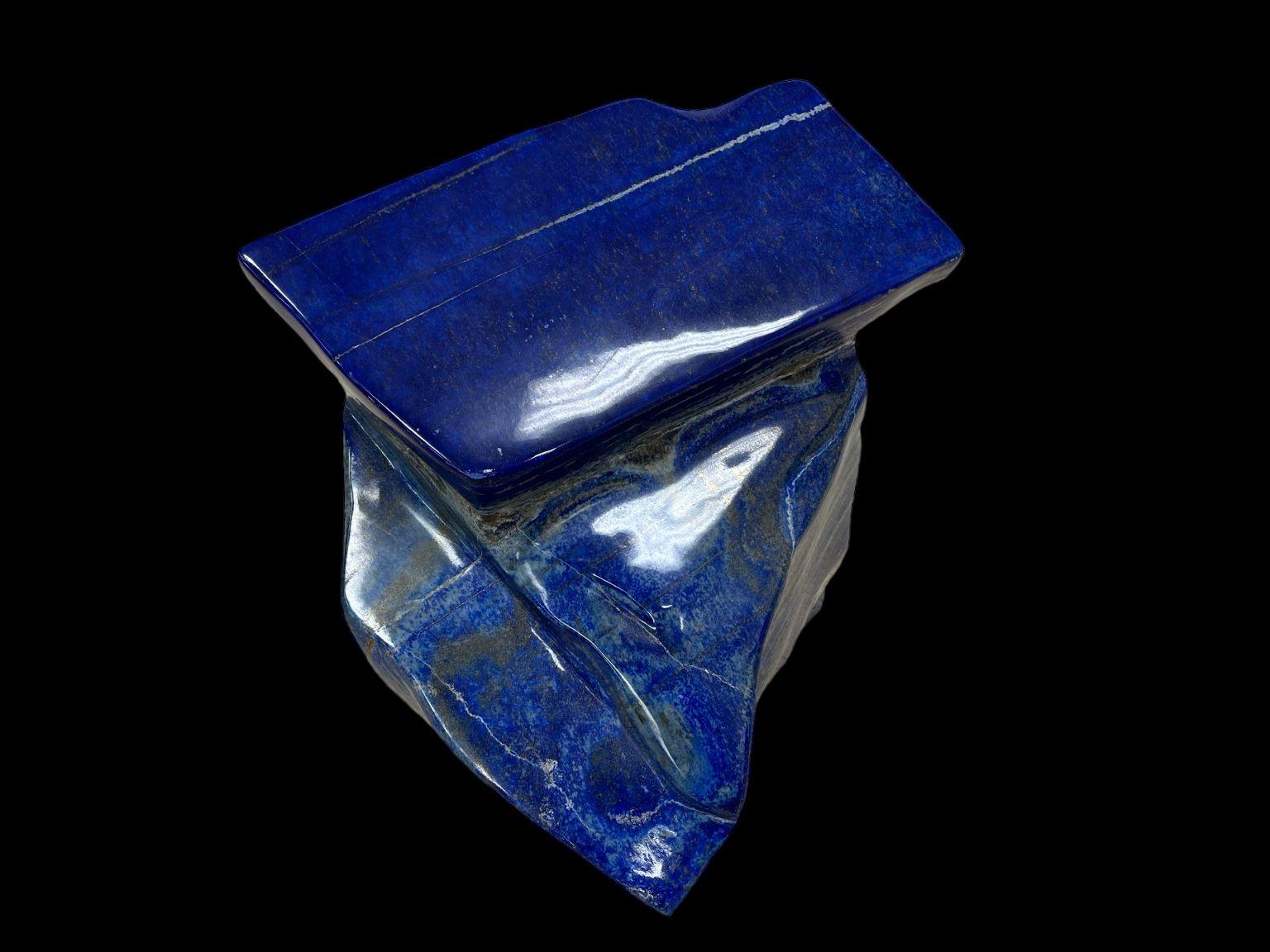 Beautiful Freeform Lapis Sculpture Large Size and Shape   In Good Condition In Bernville, PA