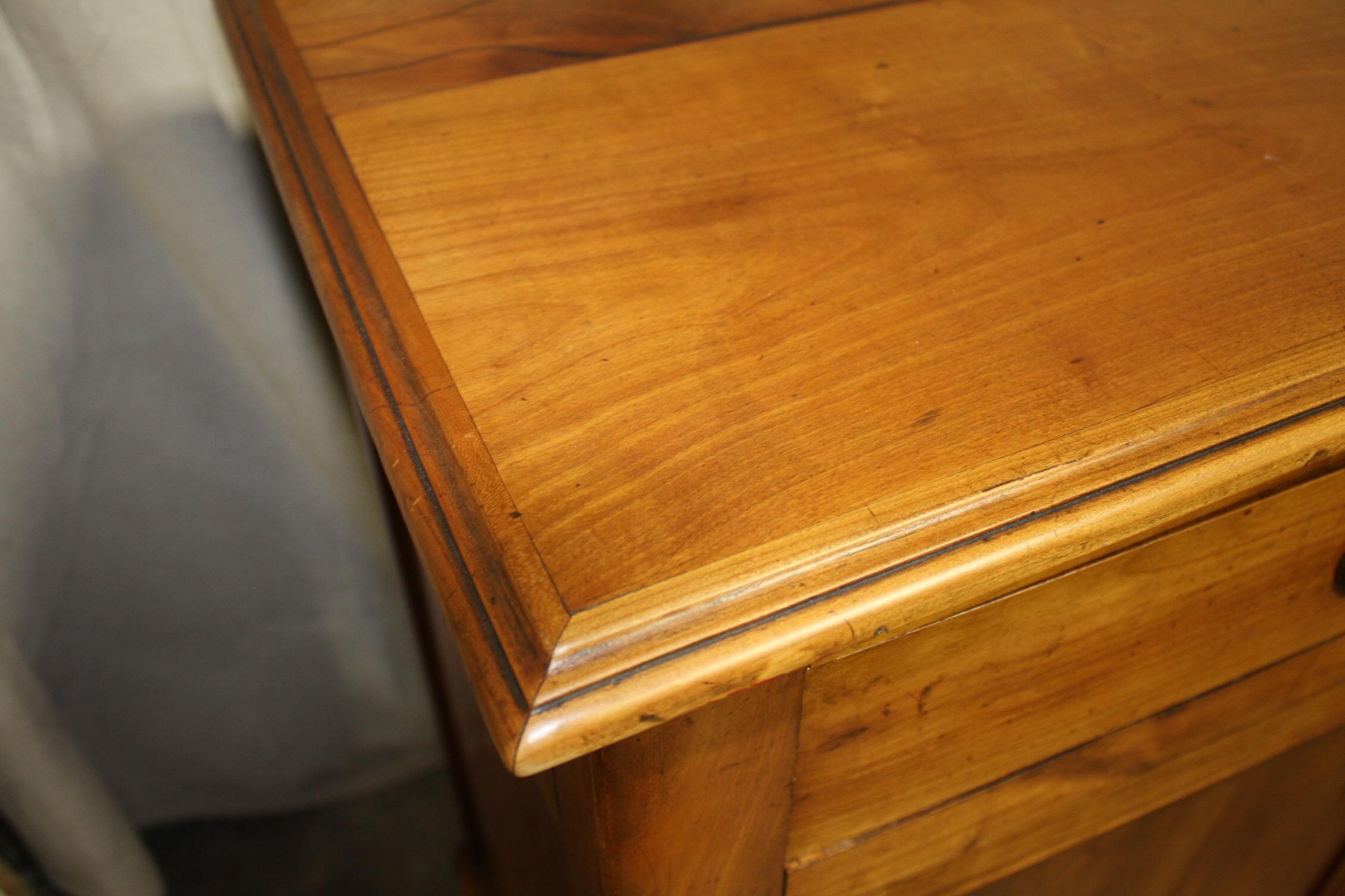 Beautiful French 18th Century Sideboard 7