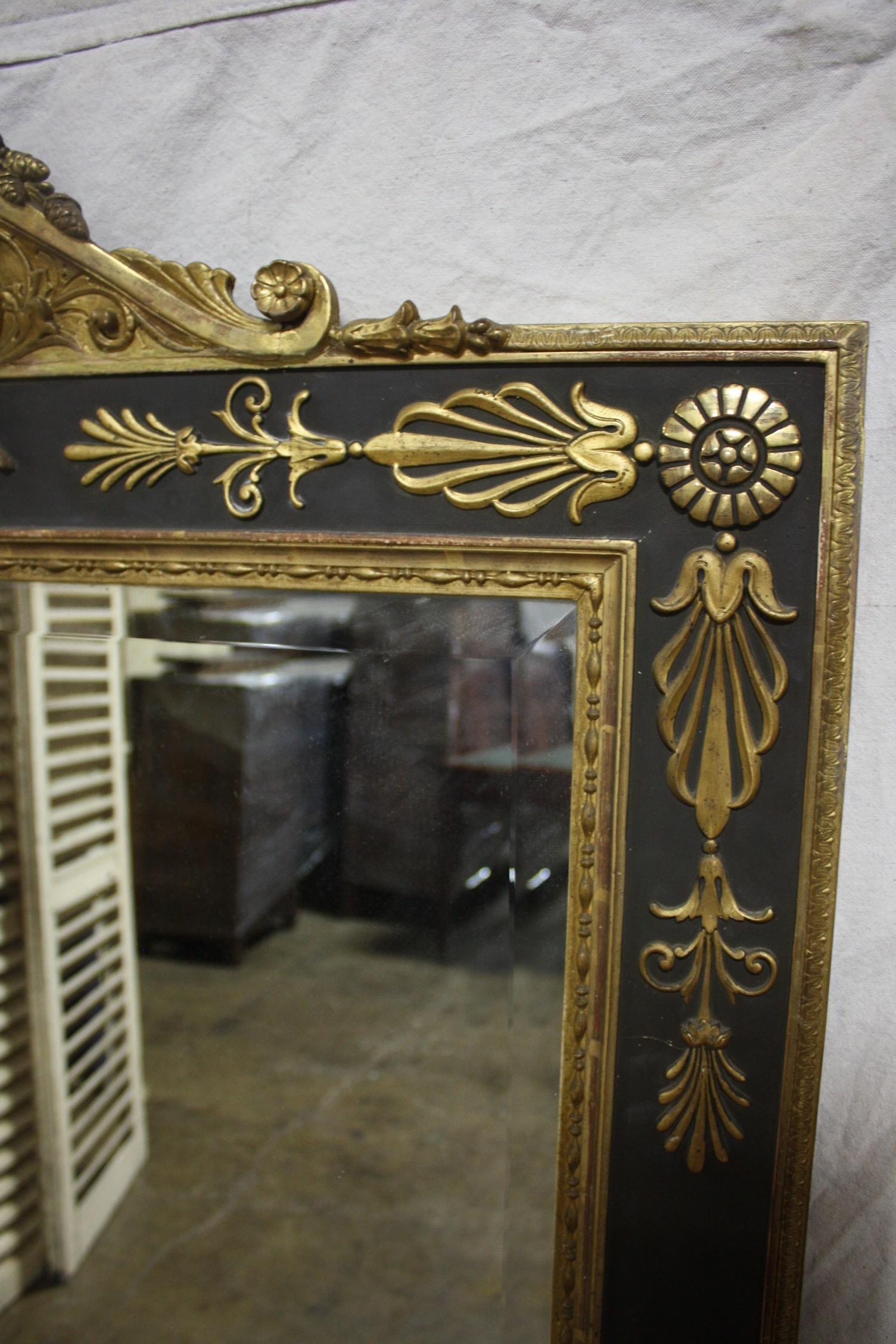 Französischer Spiegel aus dem 19. Jahrhundert (Vergoldetes Holz) im Angebot