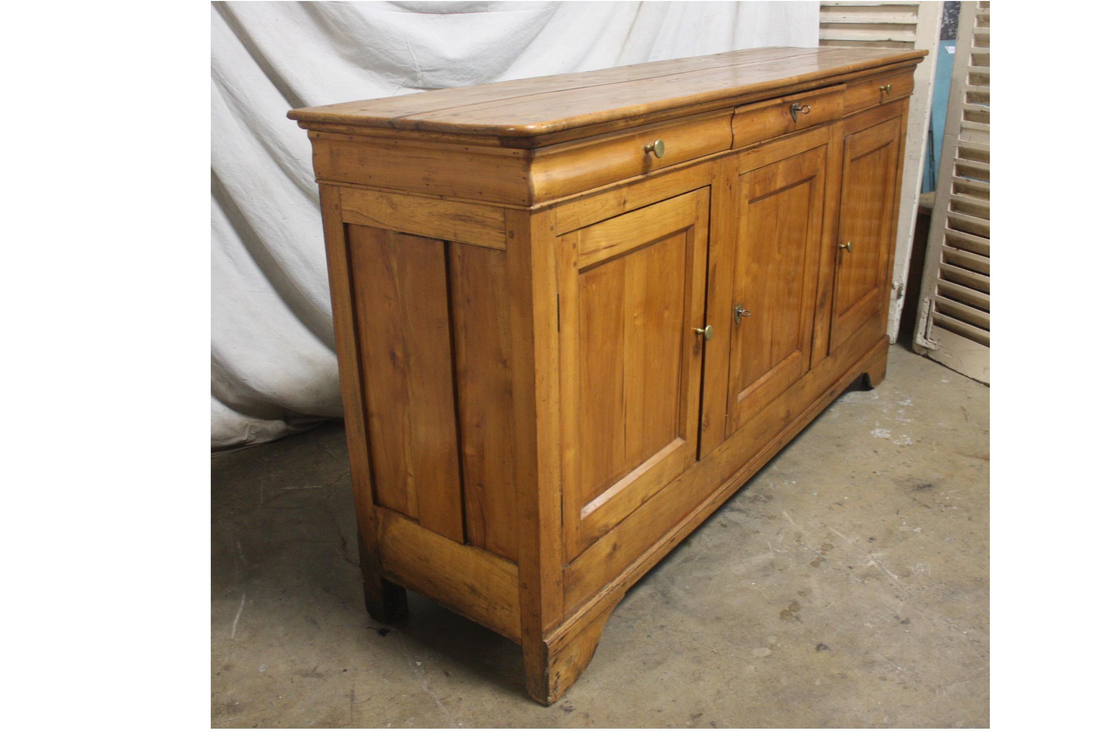 Beautiful French 19th Century Sideboard 2