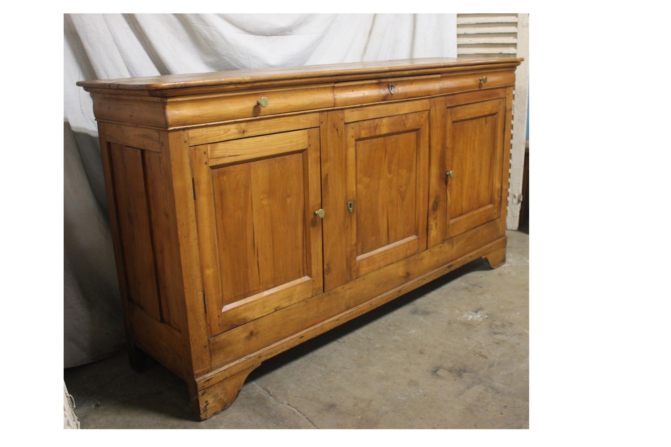 Beautiful French 19th Century Sideboard 3