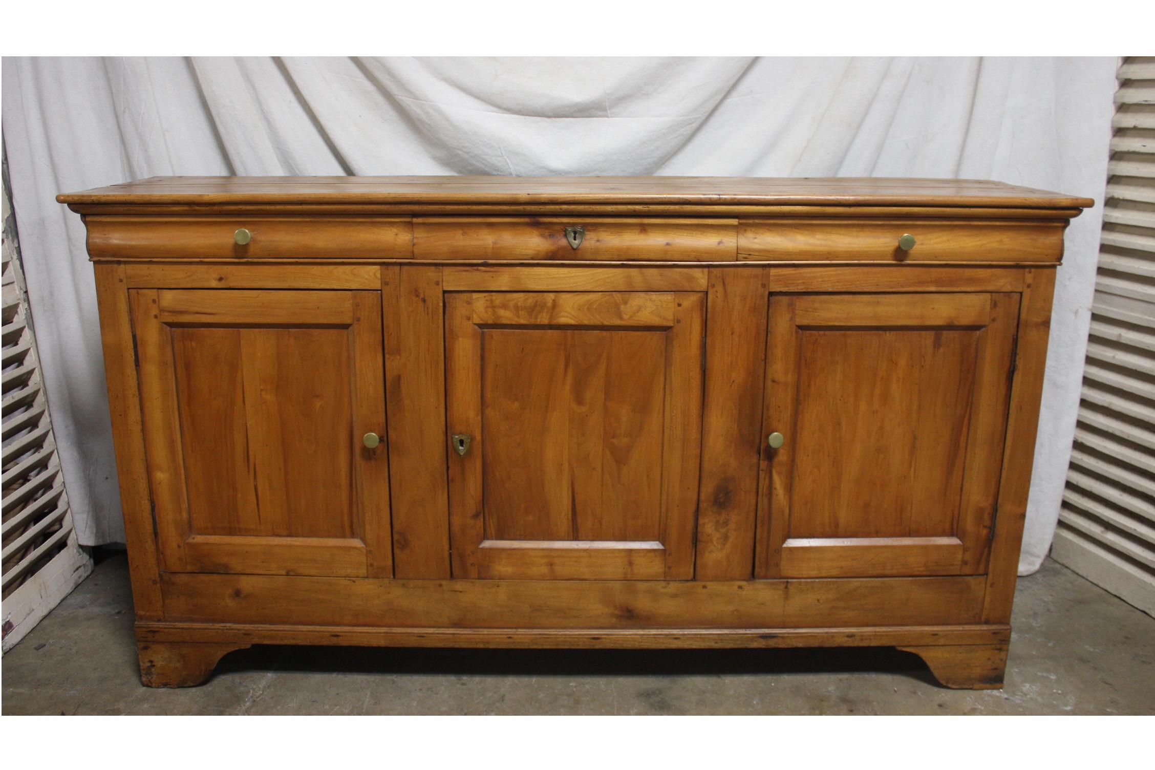 Beautiful French 19th Century Sideboard 4