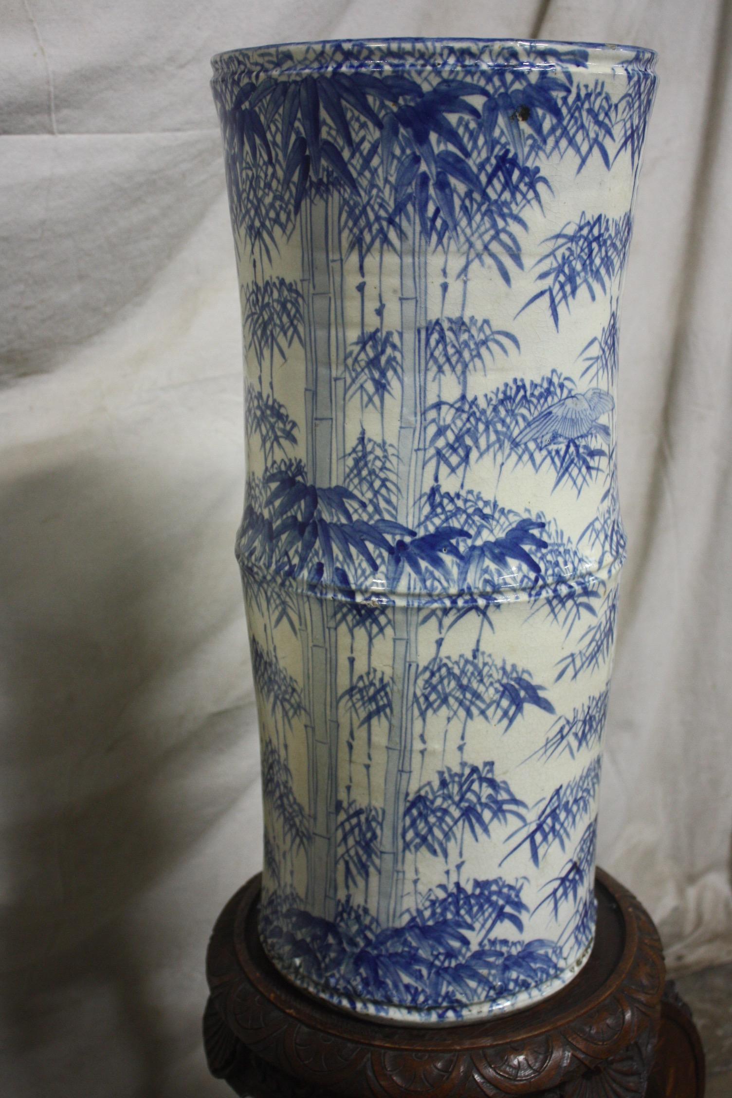 Beautiful French 19th Century Vase For Sale 6