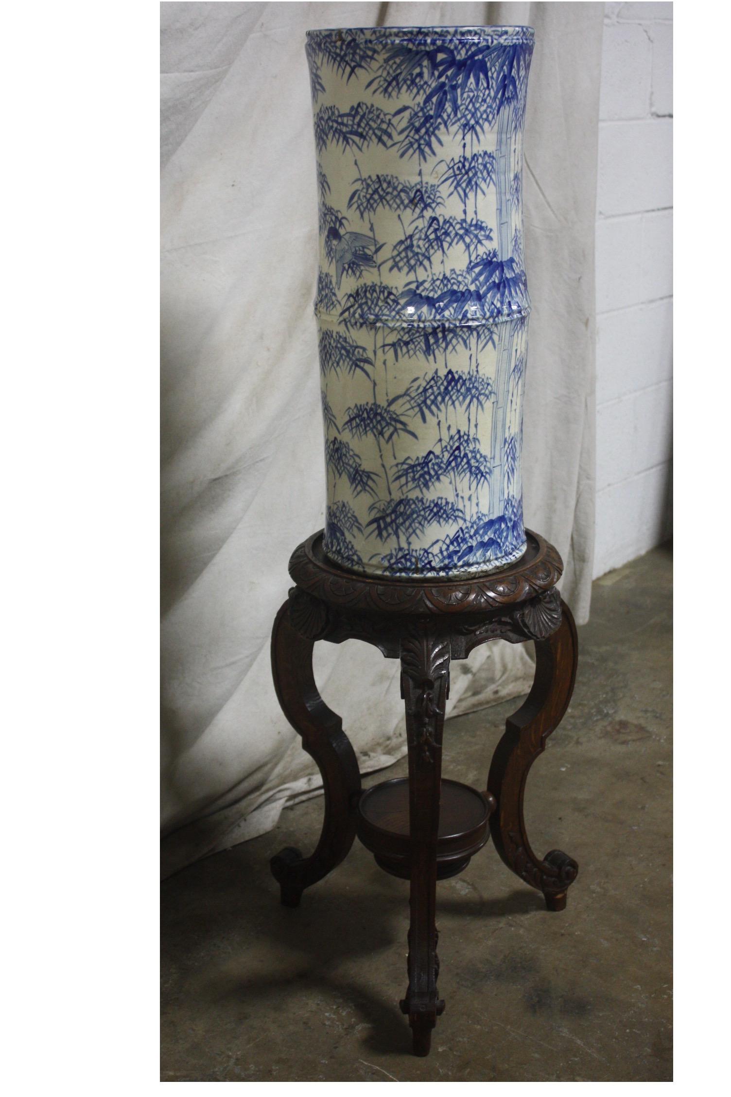 Beautiful French 19th Century Vase In Good Condition For Sale In Stockbridge, GA