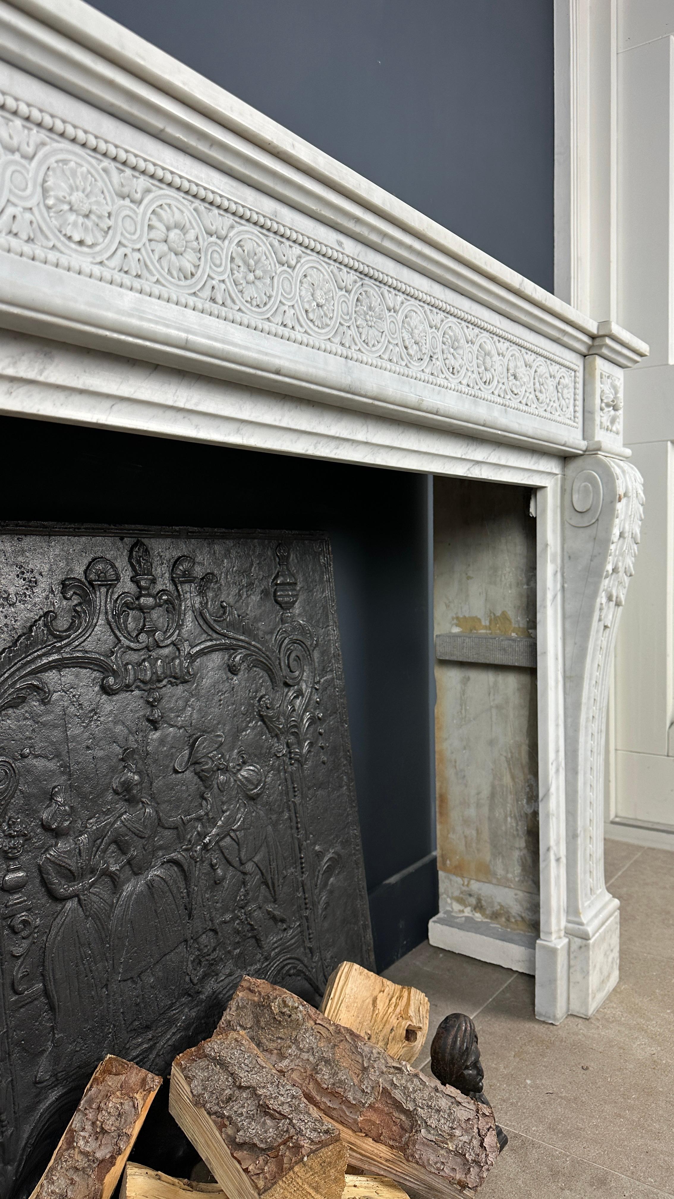 Beautiful French Antique Louis XV Front Fireplace in Carrara Marble For Sale 5
