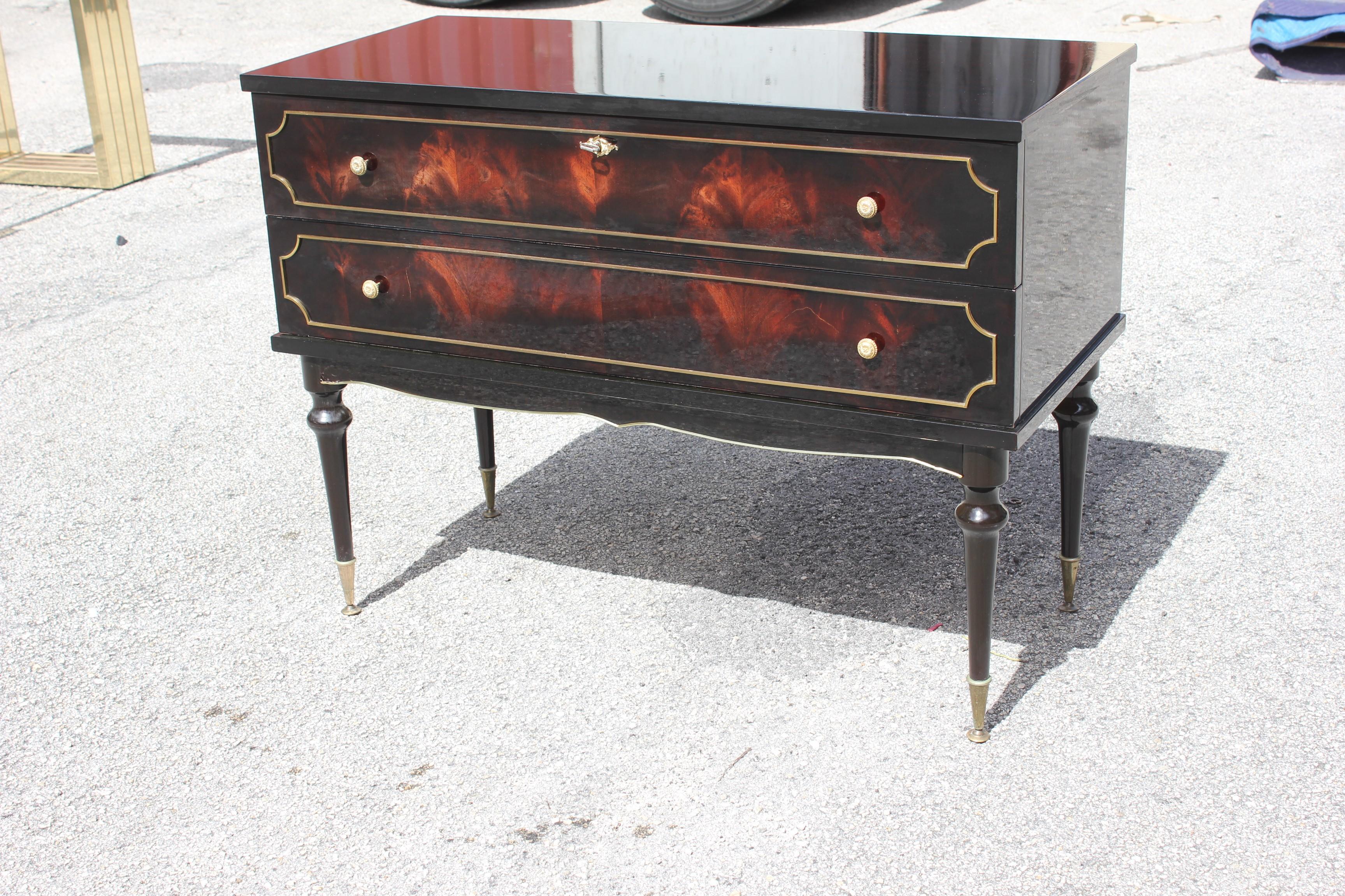 Beautiful French Art Deco Dark Mahogany Dresser or Commode, circa 1940s 4