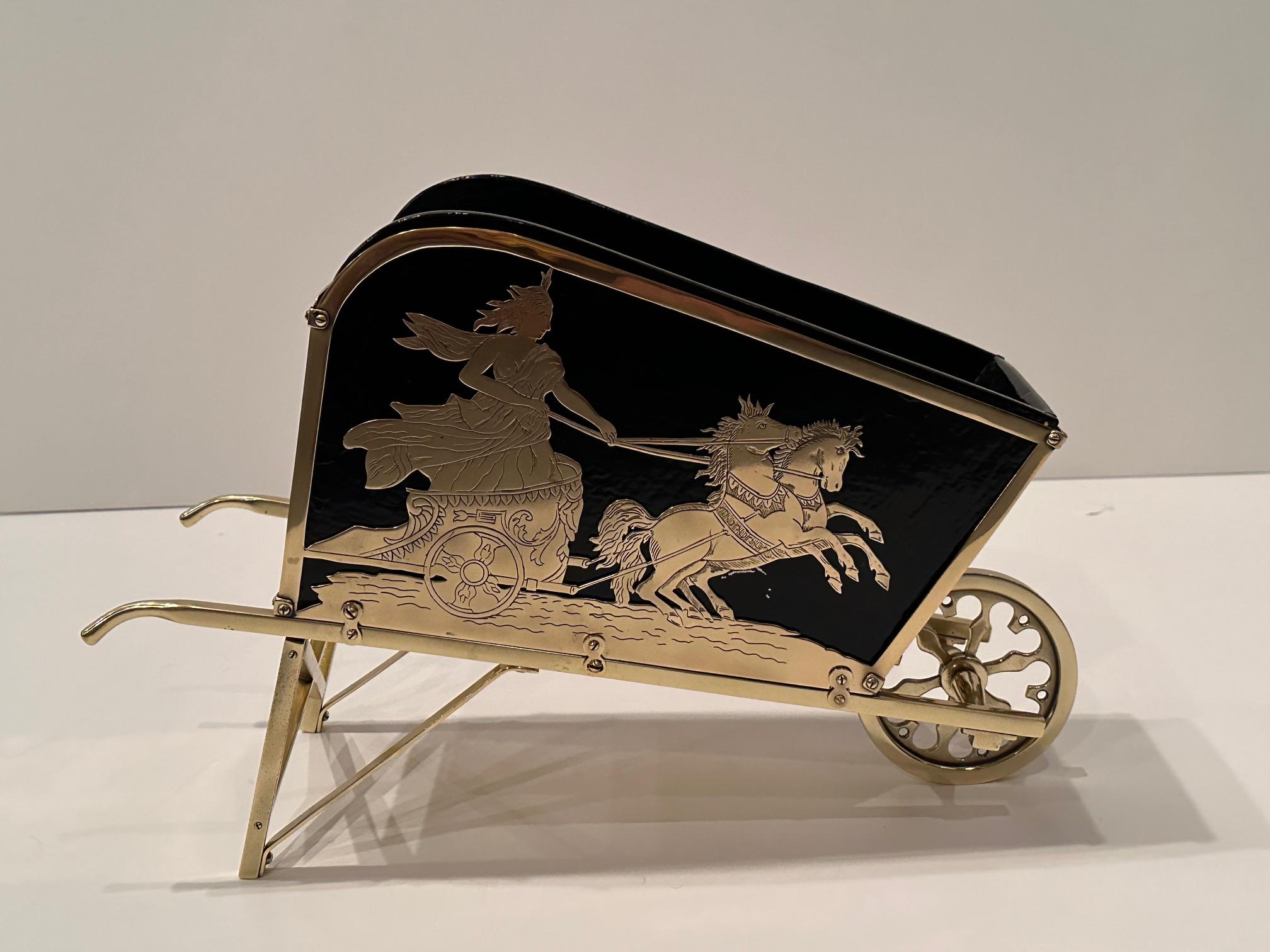 Début du 20ème siècle Magnifique centre de table en forme de roue de style néoclassique en laiton français en vente