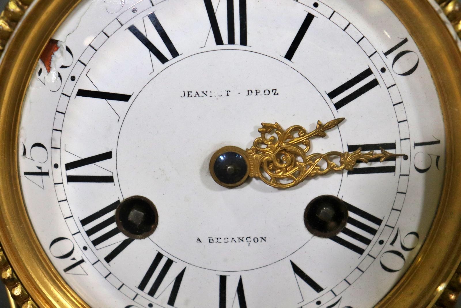 Schöne französische Bronze antike Mantel Schreibtisch Uhr  im Zustand „Gut“ im Angebot in Swedesboro, NJ