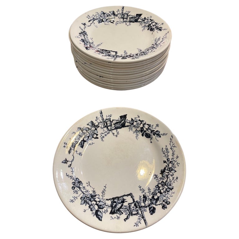 Lot De 5 Assiettes Plates Anciennes En Terre De Fer Modèle Louis XV De La Manufacture Francaise Jules Vieillard Bordeaux