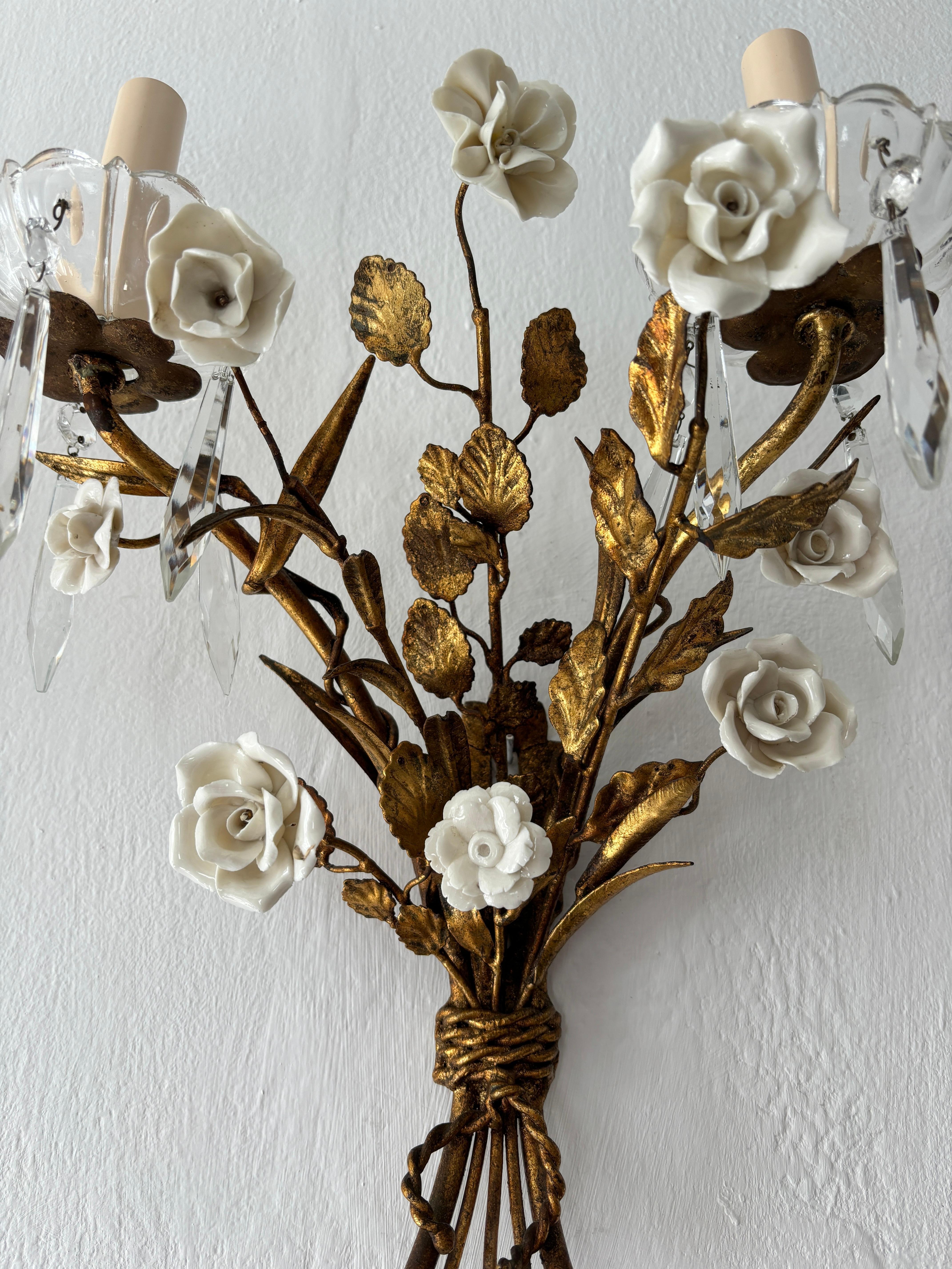 Beautiful French Heavy Gold Tole Sconces with White Porcelain Flowers, 1920s For Sale 3