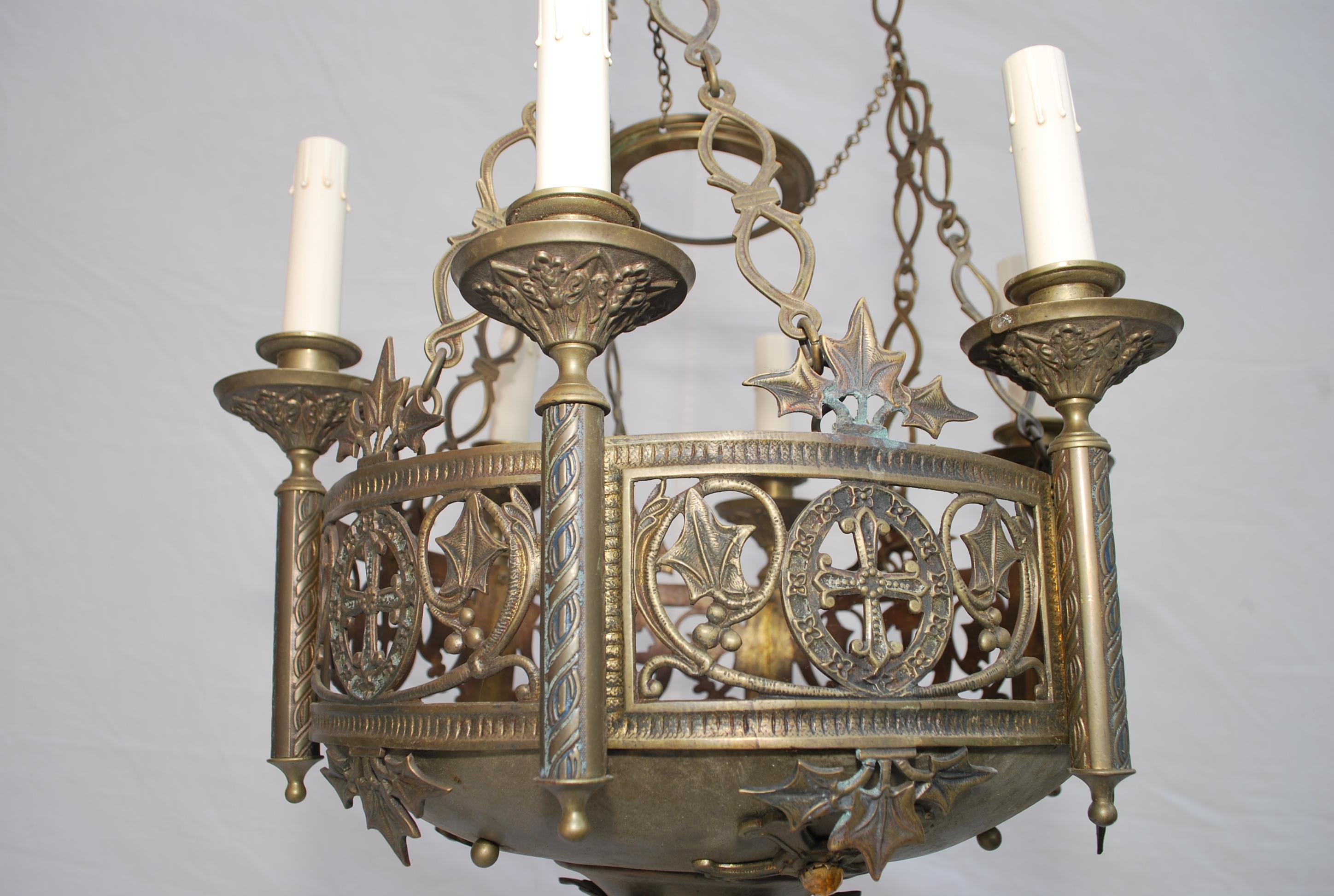 Beautiful French Late 19th Century Gothic/Church Bronze / Brass Light For Sale 3