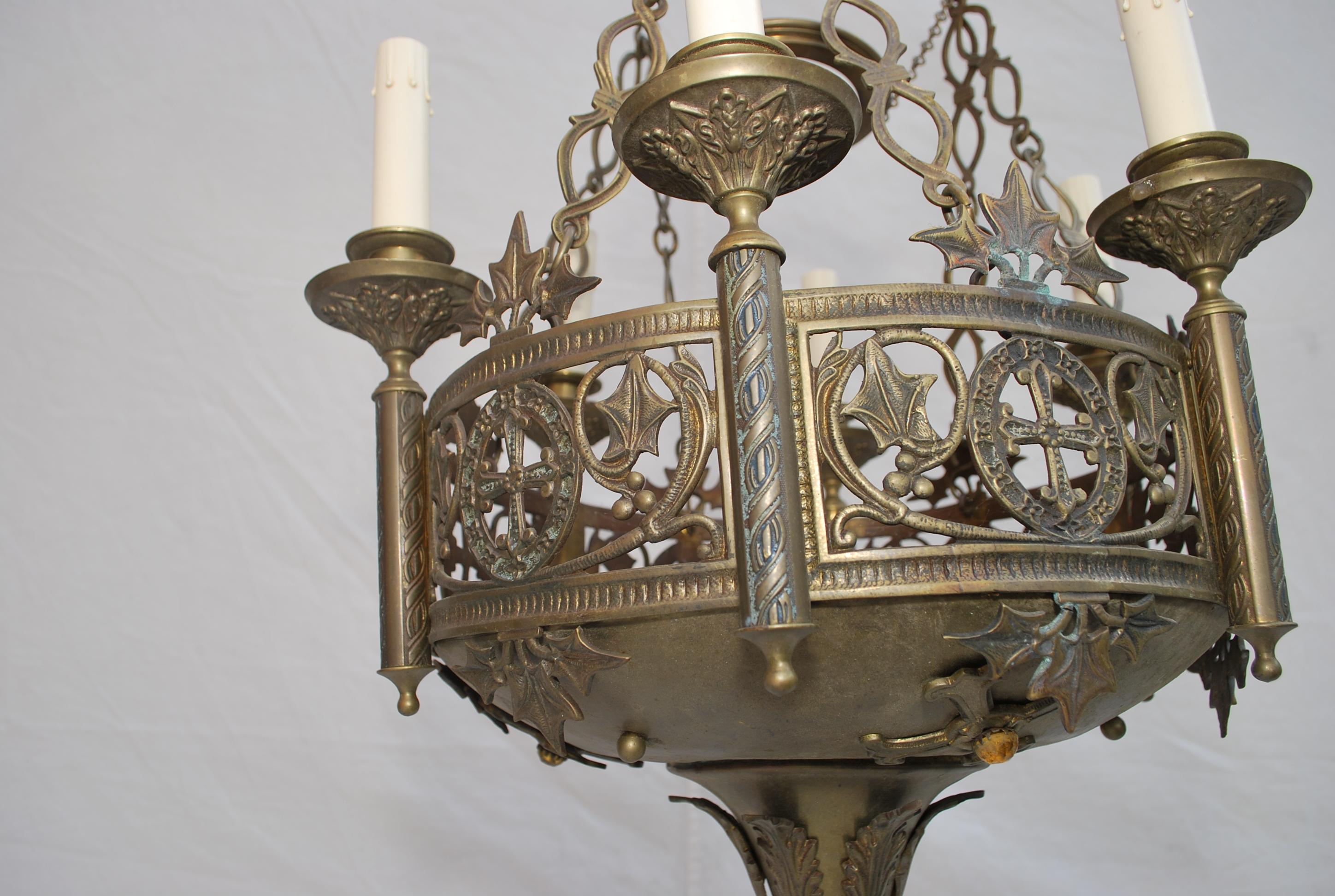 Beautiful French Late 19th Century Gothic/Church Bronze / Brass Light For Sale 4