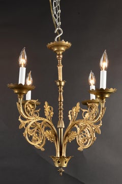 Beautiful French late 19th Century Louis XVI Chandelier made of Bronze