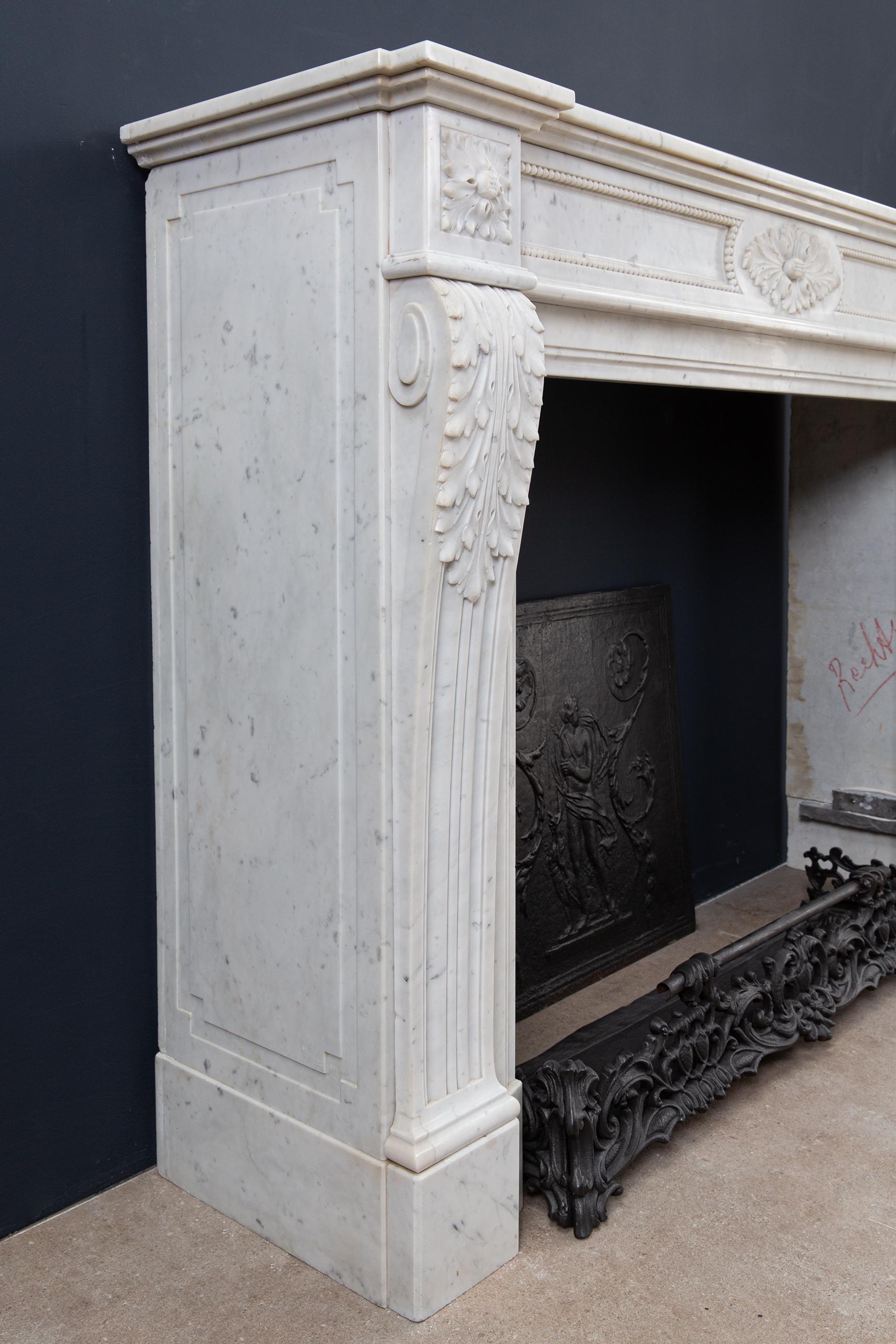 Beautiful French Louis XV Style Carrara Marble Fireplace Surround For Sale 9