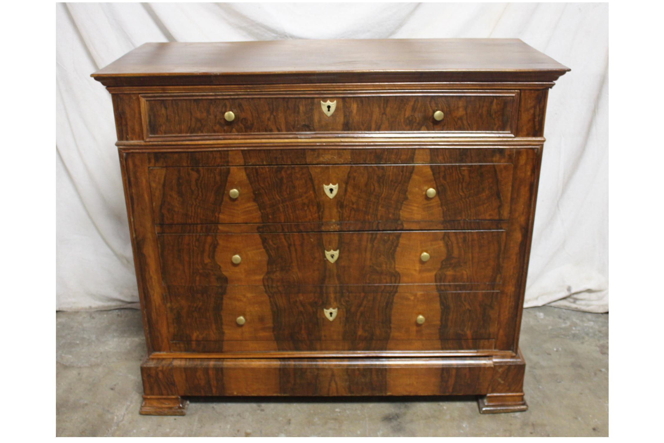 Beautiful French Louis-Philippe Flamed Walnut Chest 2
