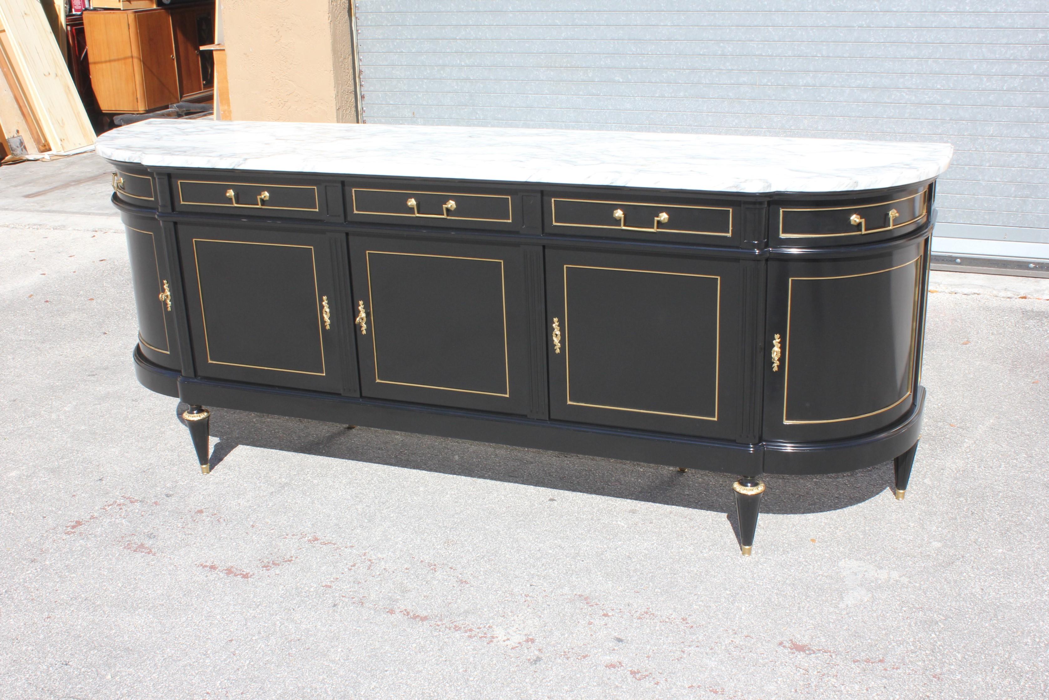 French Beautiful Antique Sideboard or Buffet, circa 1910s