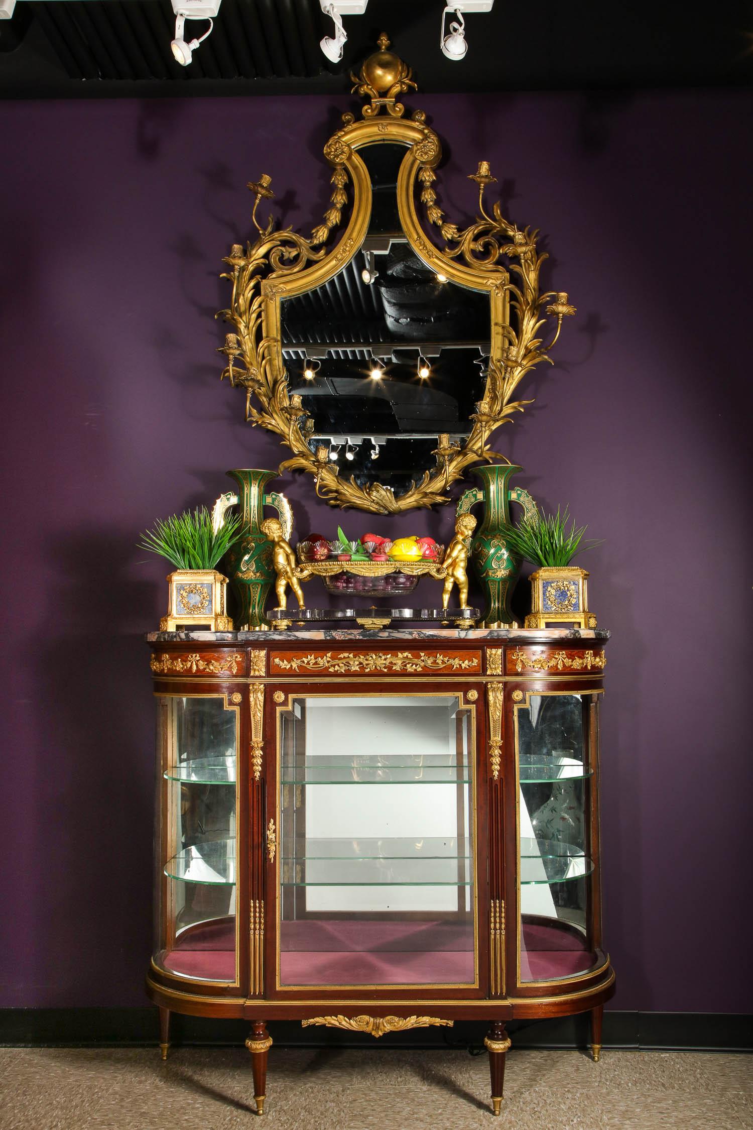 Beautiful French Louis XVI Style Ormolu-Mounted Kingwood Vitrine Commode Cabinet In Good Condition In New York, NY