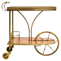 Bellissimo carrello da bar o da portata francese del Mid Century Modern in ottone e noce
