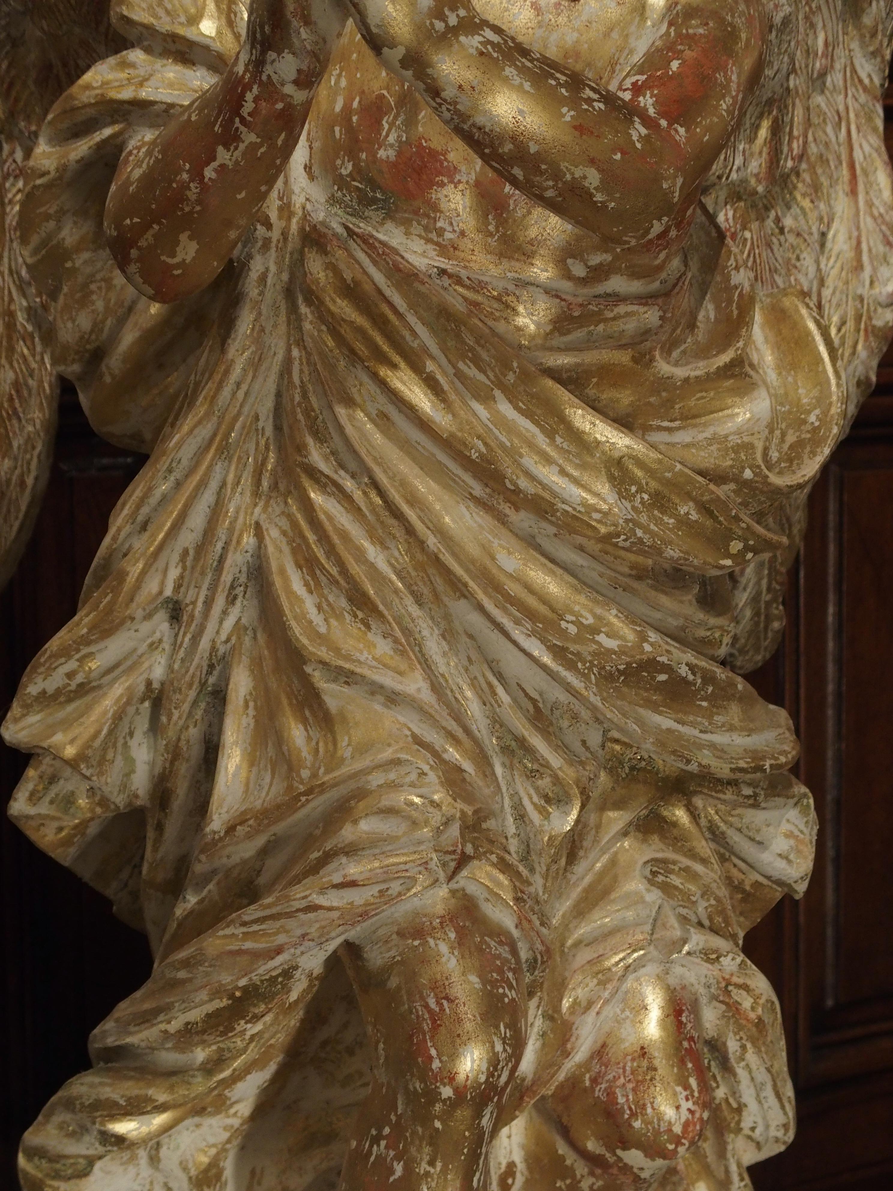 Beautiful French Parcel Paint and Giltwood Angel Statue In Good Condition In Dallas, TX