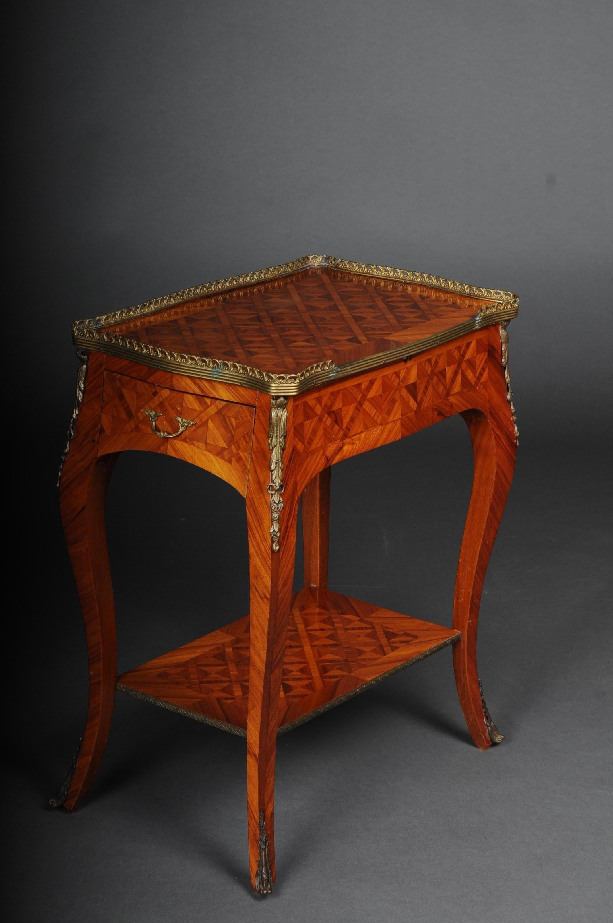 Beautiful French Side Table Louis XV, 20th Century For Sale 2