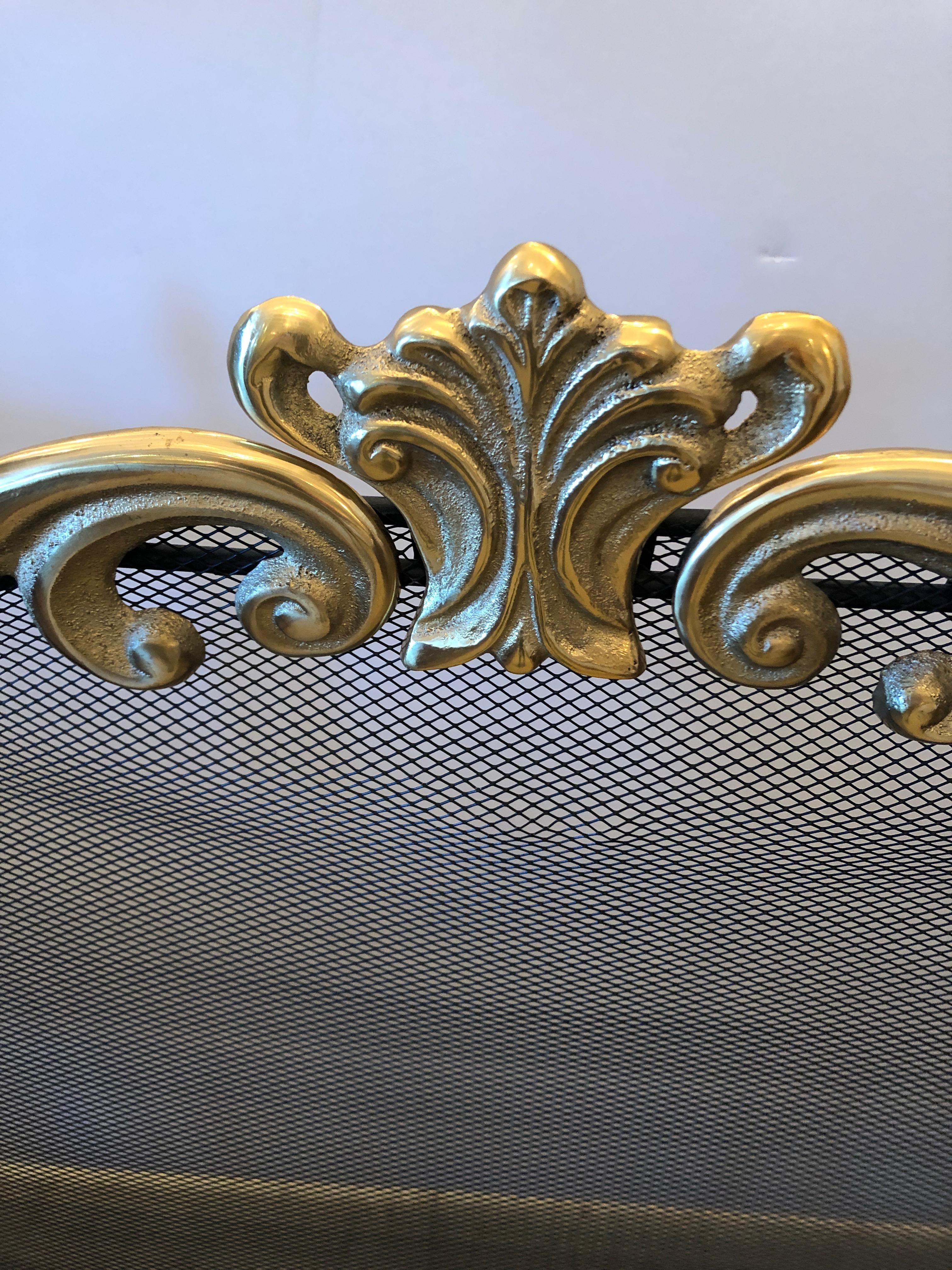 Beautiful French Style 3-Panel Fireplace Screen In Excellent Condition In Hopewell, NJ