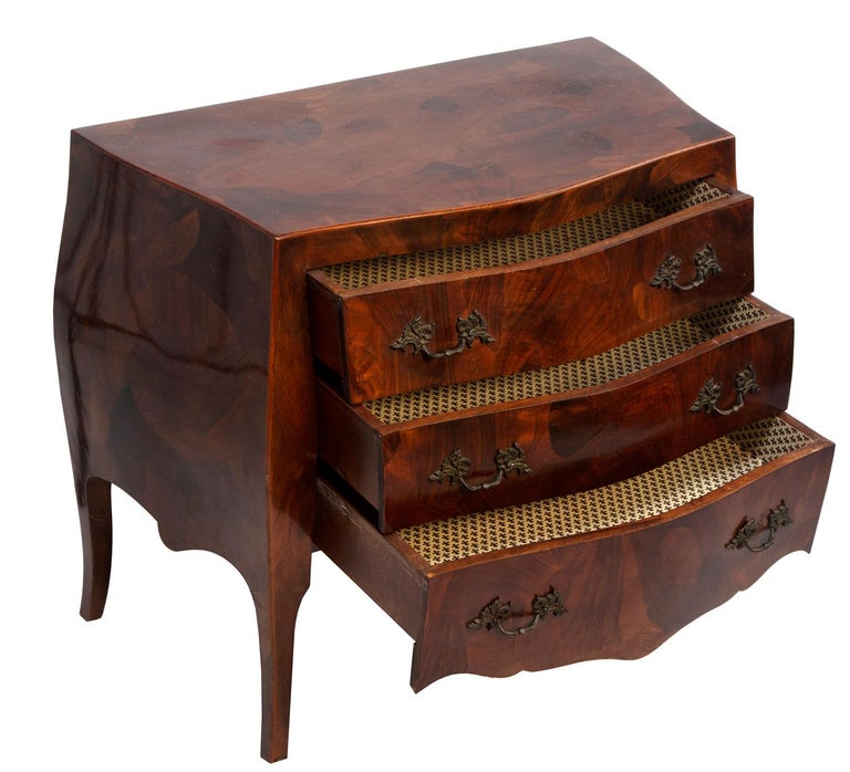 Beautiful Fruitwoods Italian Bombay Side Table For Sale at 1stDibs